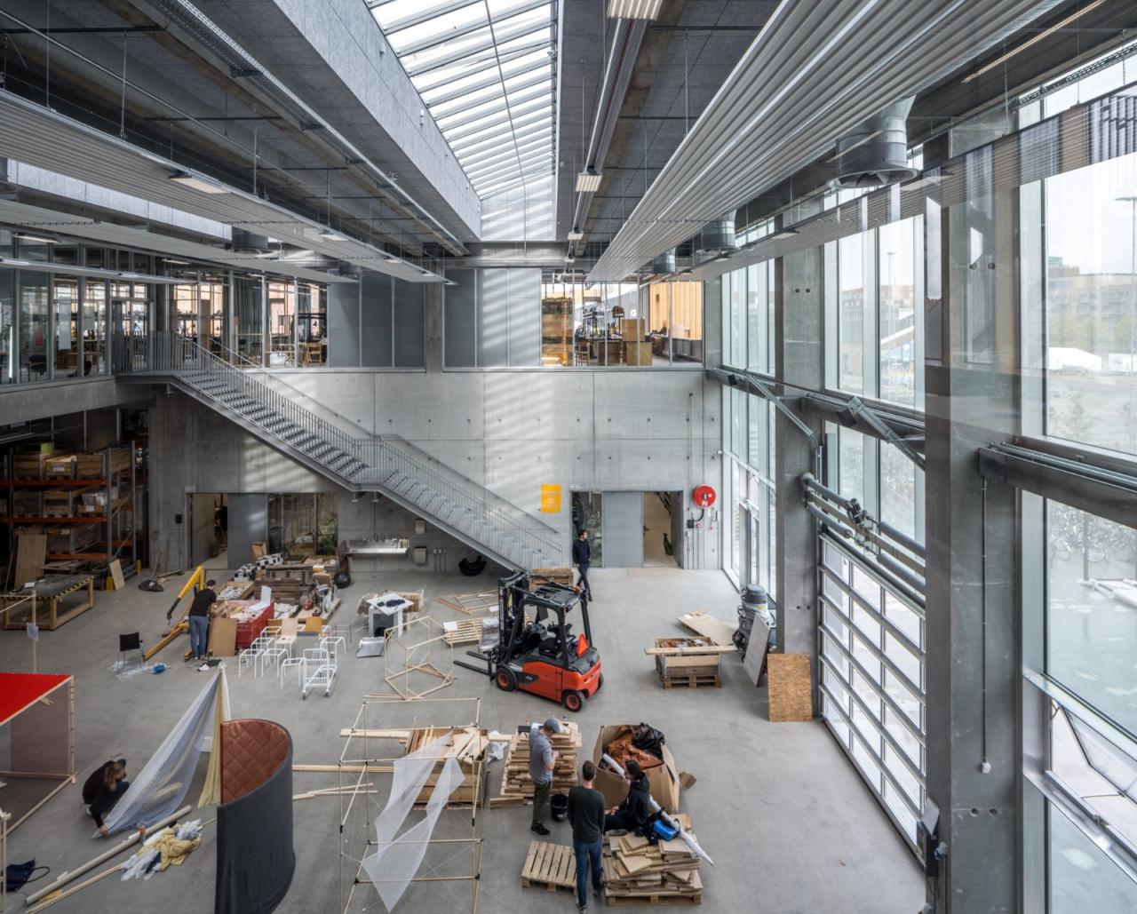 BIM建筑|奥斯胡建筑学院 / ADEPT BIM建筑|奥斯胡建筑学院 / ADEPT