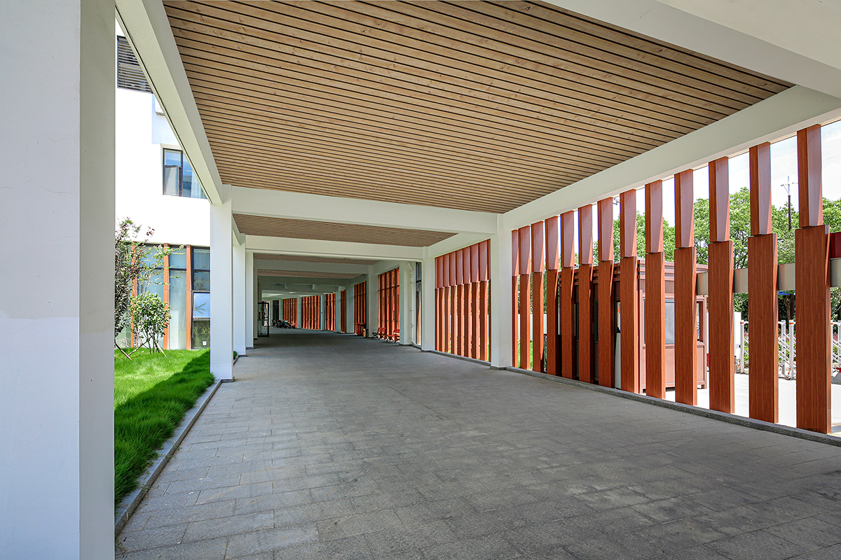 BIM建筑|赵巷康宁养护院建筑设计—这里欢迎自由的老灵魂 / 上海久利建筑事务所 BIM建筑|赵巷康宁养护院建筑设计—这里欢迎自由的老灵魂 / 上海久利建筑事务所