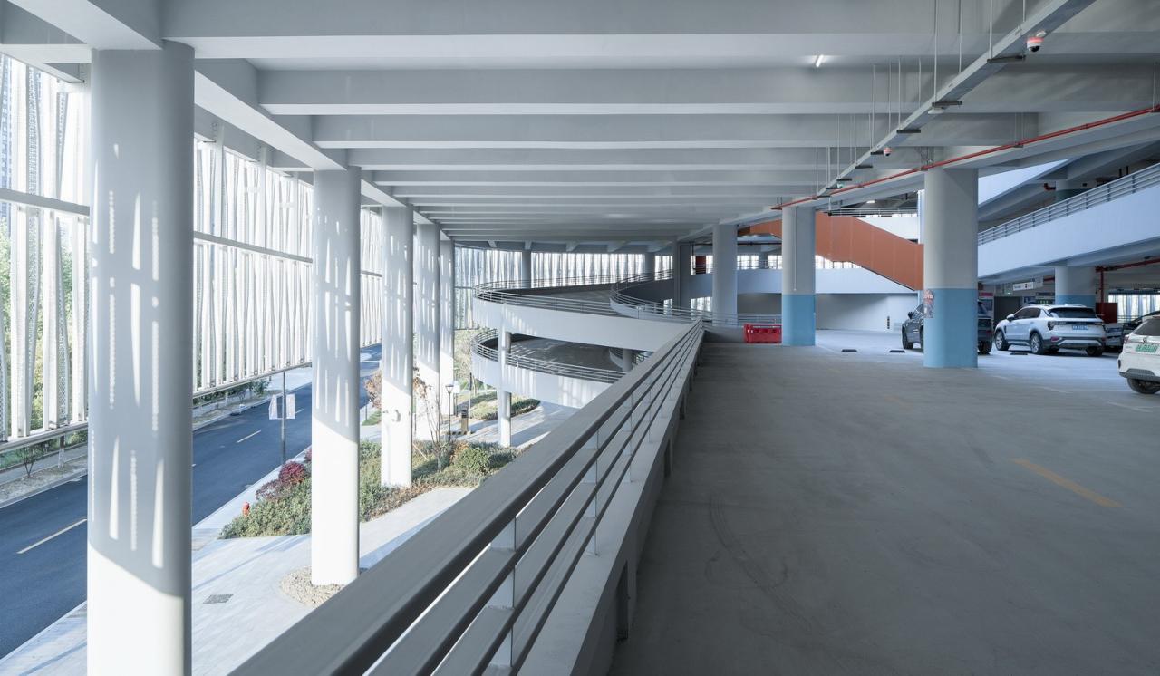 BIM建筑|来自停车楼的逆袭:杭州钱投海达停车楼 / 浙江大学建筑设计研究院有限公司 BIM建筑|来自停车楼的逆袭:杭州钱投海达停车楼 / 浙江大学建筑设计研究院有限公司