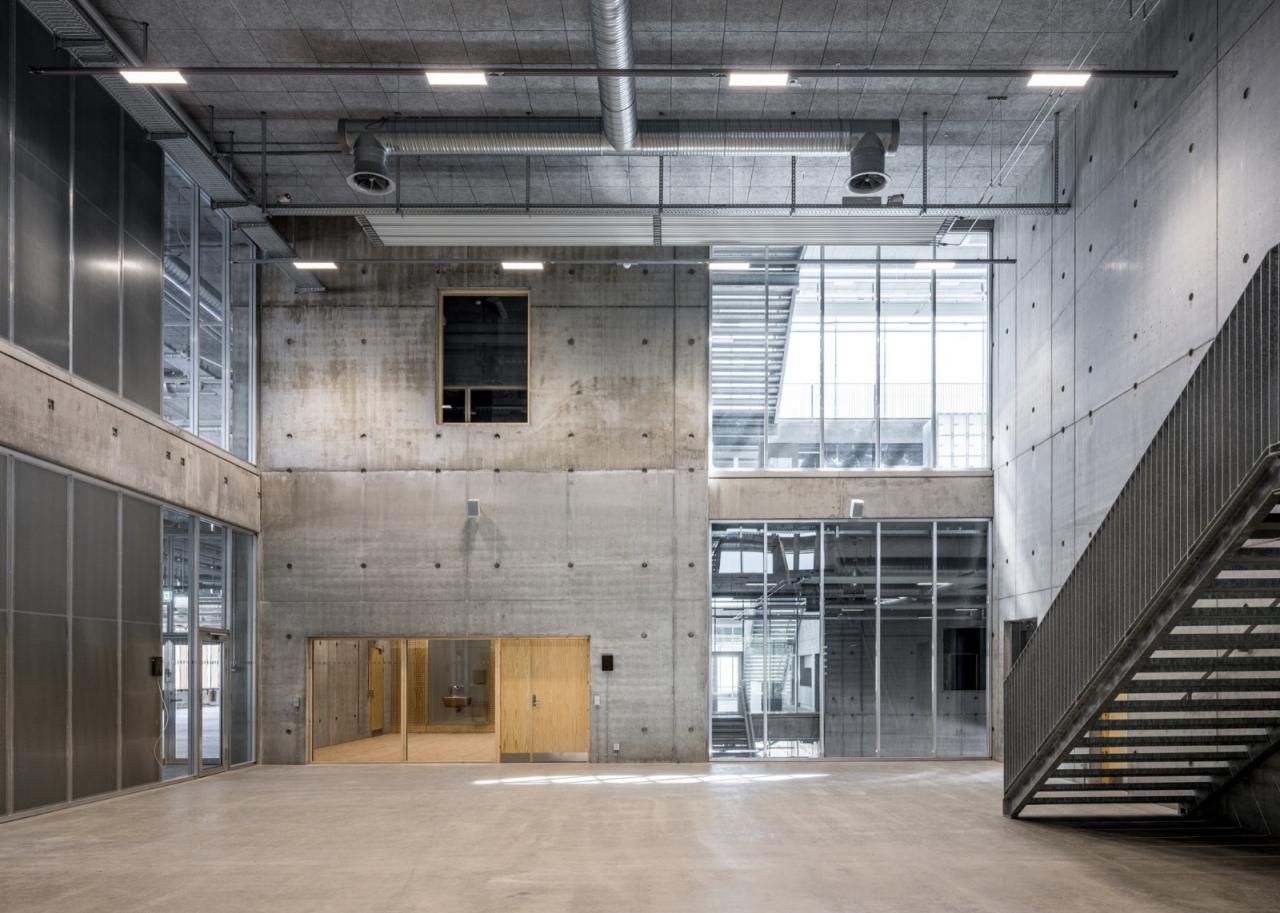 BIM建筑|奥斯胡建筑学院 / ADEPT BIM建筑|奥斯胡建筑学院 / ADEPT