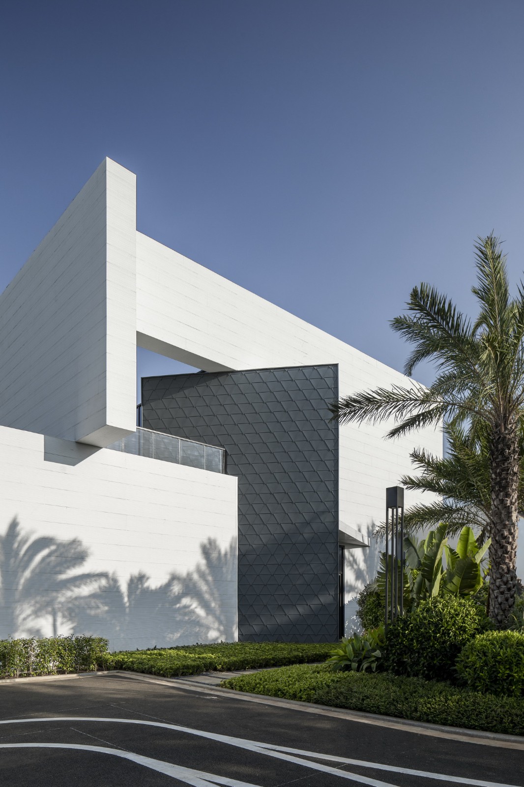 BIM建筑|打破墙的边界: 海口市国际免税城接待中心 / aoe事建组 BIM建筑|打破墙的边界: 海口市国际免税城接待中心 / aoe事建组