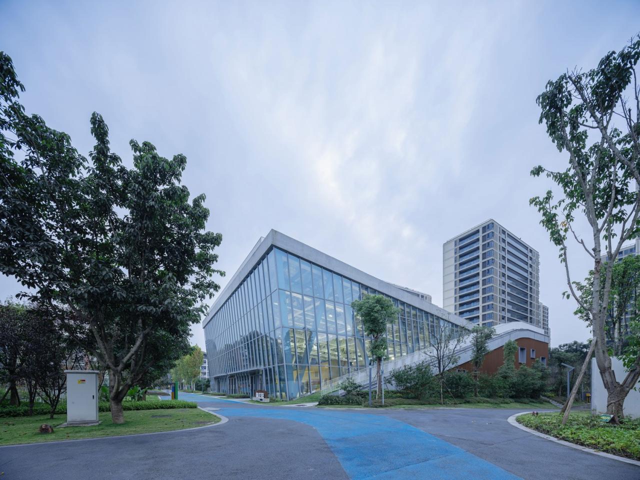 BIM建筑|重庆两江人民小学:在大自然里勇敢冒险 / gad BIM建筑|重庆两江人民小学:在大自然里勇敢冒险 / gad