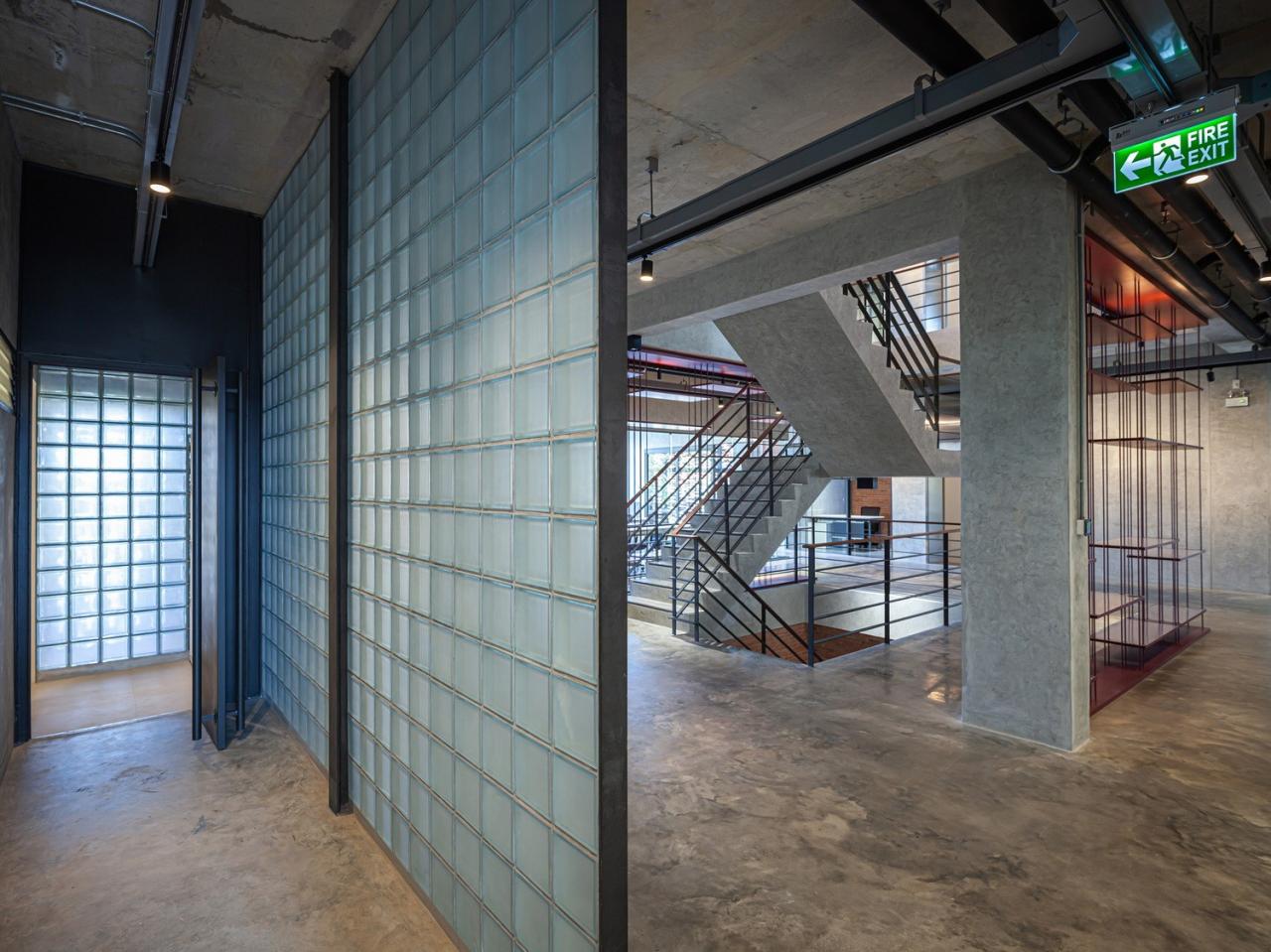 BIM建筑|MTL 办公室 / Junsekino Architect and Design BIM建筑|MTL 办公室 / Junsekino Architect and Design