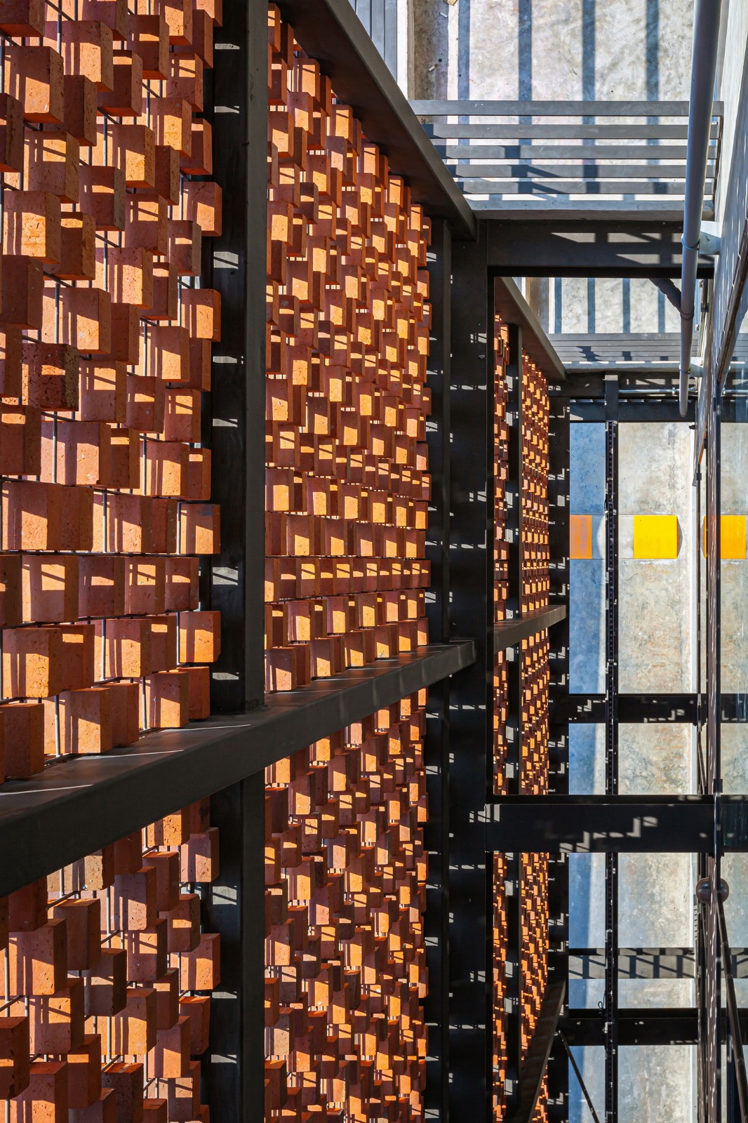 BIM建筑|MTL 办公室 / Junsekino Architect and Design BIM建筑|MTL 办公室 / Junsekino Architect and Design