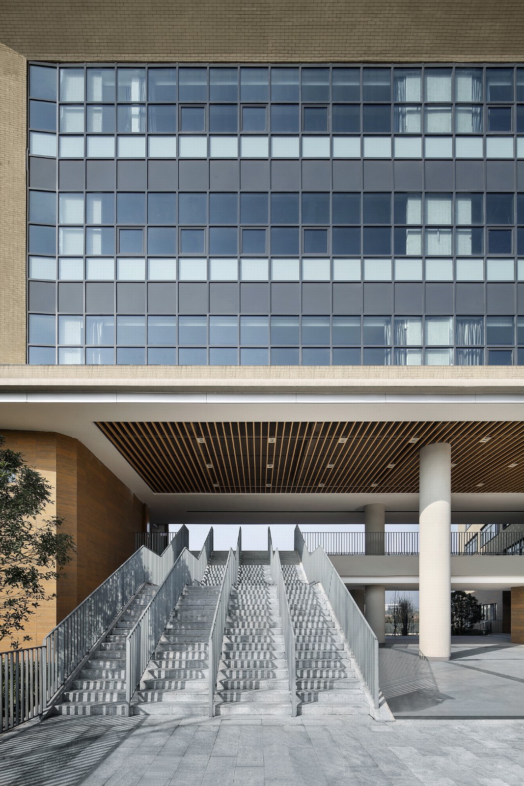 BIM建筑|西南大学附属中学两江校区:消失的高密度校园 / gad BIM建筑|西南大学附属中学两江校区:消失的高密度校园 / gad