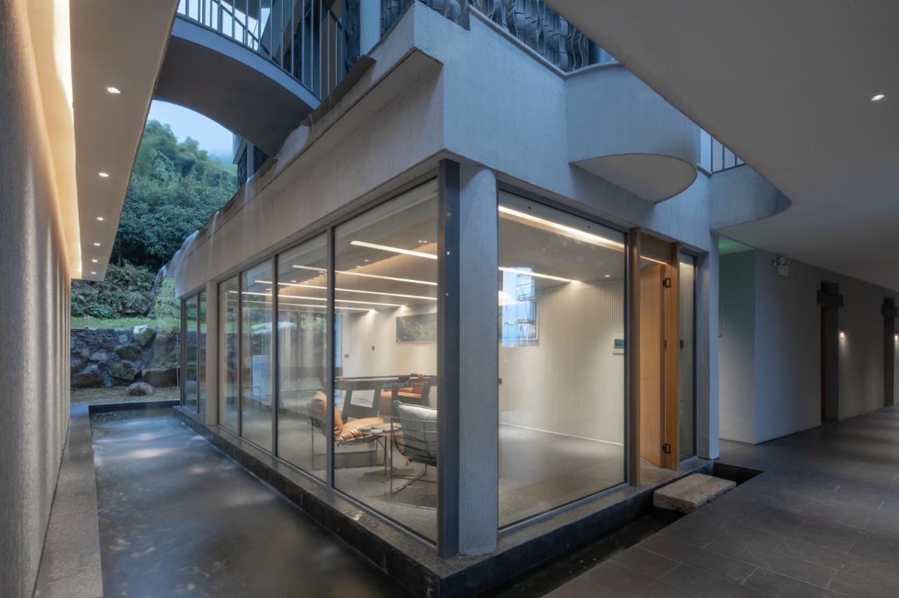 BIM建筑|雨屋 / 来建筑设计工作室 BIM建筑|雨屋 / 来建筑设计工作室
