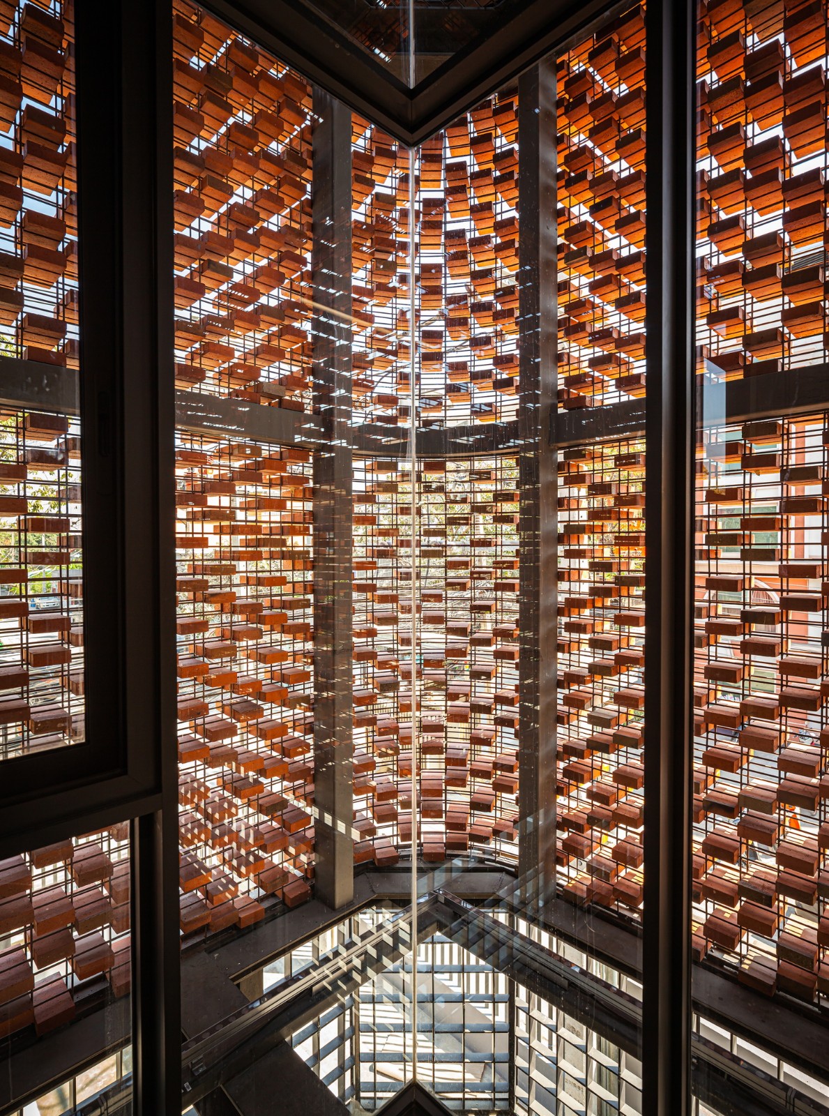 BIM建筑|MTL 办公室 / Junsekino Architect and Design BIM建筑|MTL 办公室 / Junsekino Architect and Design