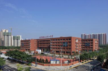 BIM建筑|“合”与“和” 厅、堂与庭:西安市航天城第一中学建筑设计 / 西安建筑科技大学建筑设计研究院-BIM建筑网