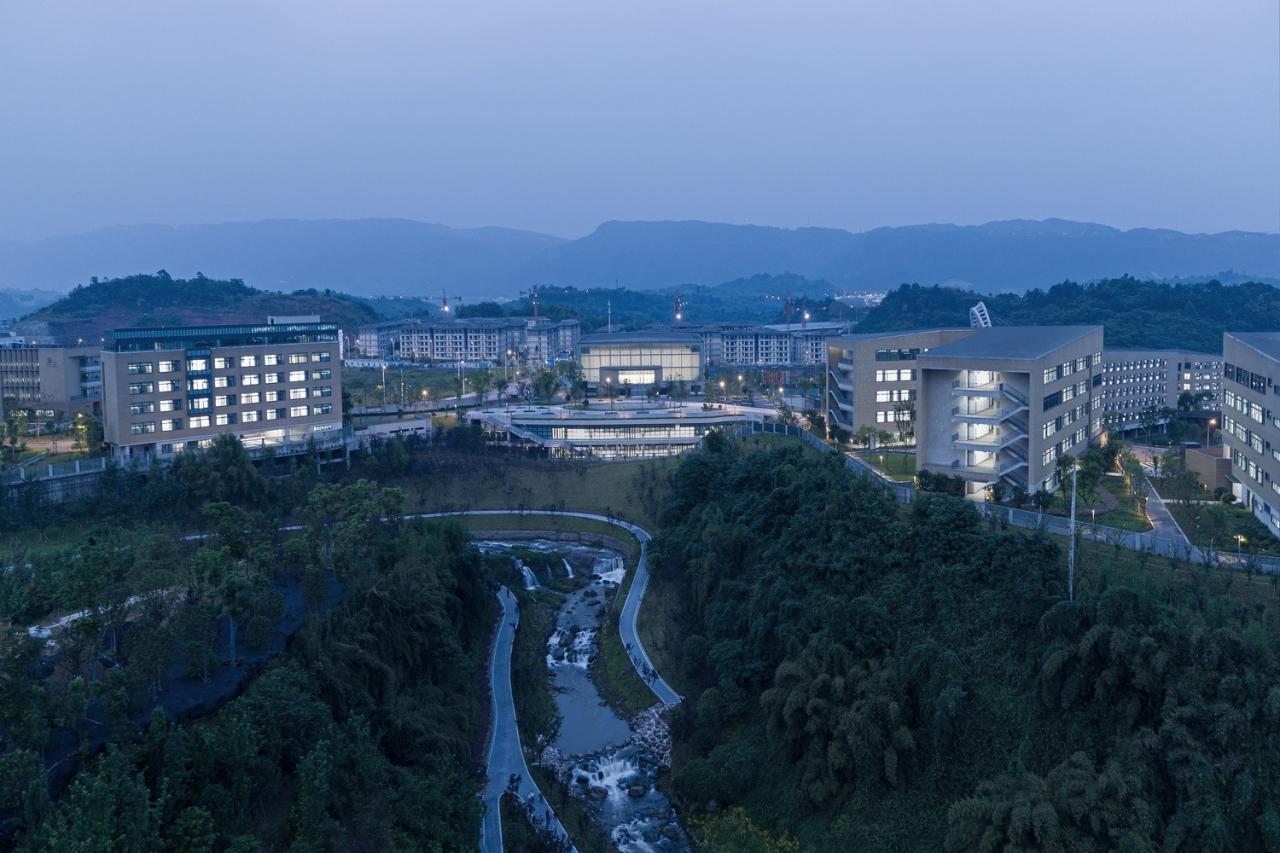 BIM建筑|西南大学附属中学两江校区:消失的高密度校园 / gad BIM建筑|西南大学附属中学两江校区:消失的高密度校园 / gad