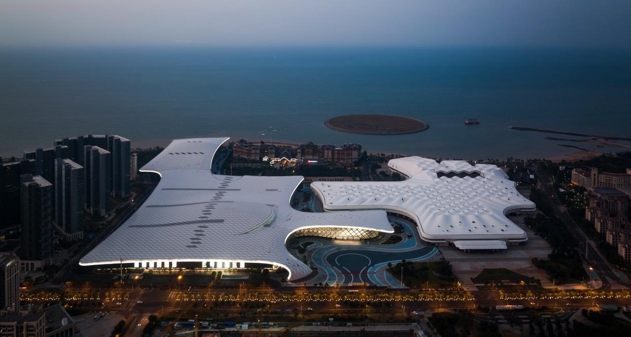 BIM建筑|海南国际会展中心二期 / 深圳H+L建筑工作室 + 柏涛设计 BIM建筑|海南国际会展中心二期 / 深圳H+L建筑工作室 + 柏涛设计
