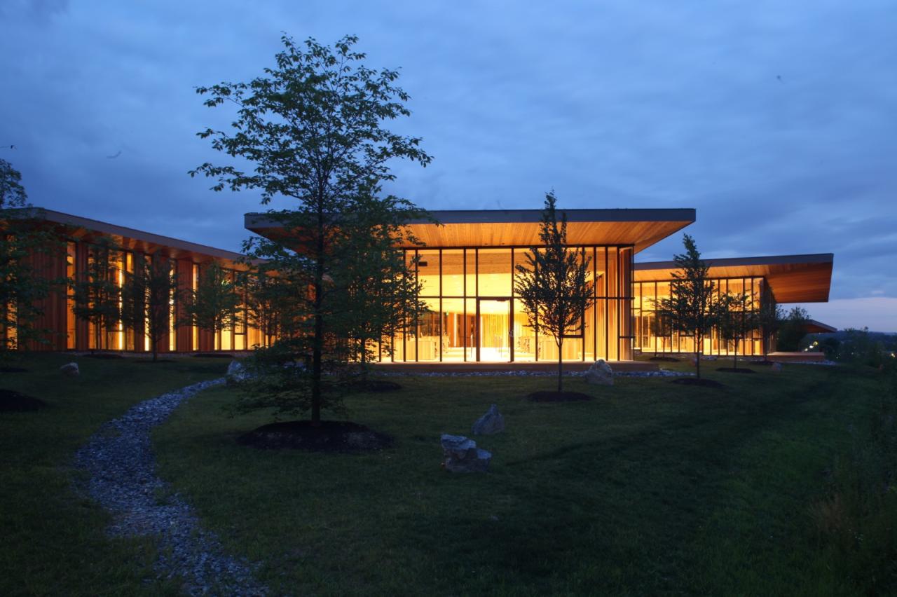 BIM建筑|树建筑:JST 哈里斯堡生产工程中心 / 芦泽龙一事务所 & Arcari + Iovino Architects BIM建筑|树建筑:JST 哈里斯堡生产工程中心 / 芦泽龙一事务所 & Arcari + Iovino Architects