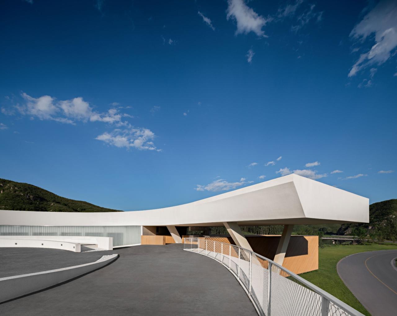 BIM建筑|振兴乡村需要“知行合一”:田岗艺术中心 / 袈蓝建筑 BIM建筑|振兴乡村需要“知行合一”:田岗艺术中心 / 袈蓝建筑