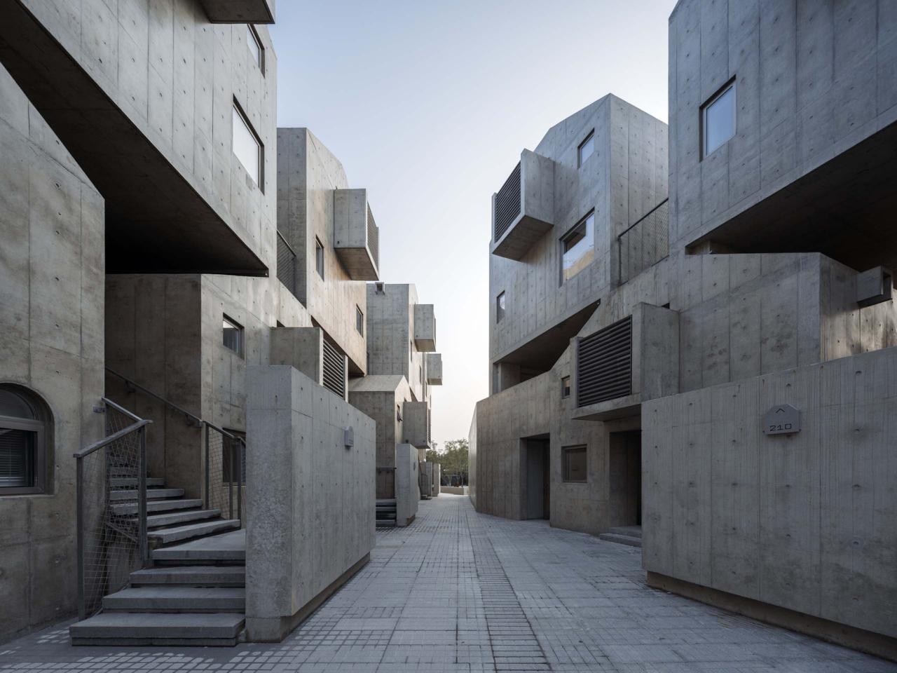 BIM建筑|宠物酒店:犬舍 / 高目建筑 BIM建筑|宠物酒店:犬舍 / 高目建筑