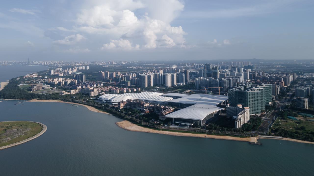 BIM建筑|海南国际会展中心二期 / 深圳H+L建筑工作室 + 柏涛设计 BIM建筑|海南国际会展中心二期 / 深圳H+L建筑工作室 + 柏涛设计