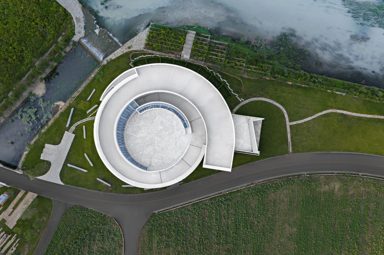 BIM建筑|振兴乡村需要“知行合一”:田岗艺术中心 / 袈蓝建筑 BIM建筑|振兴乡村需要“知行合一”:田岗艺术中心 / 袈蓝建筑