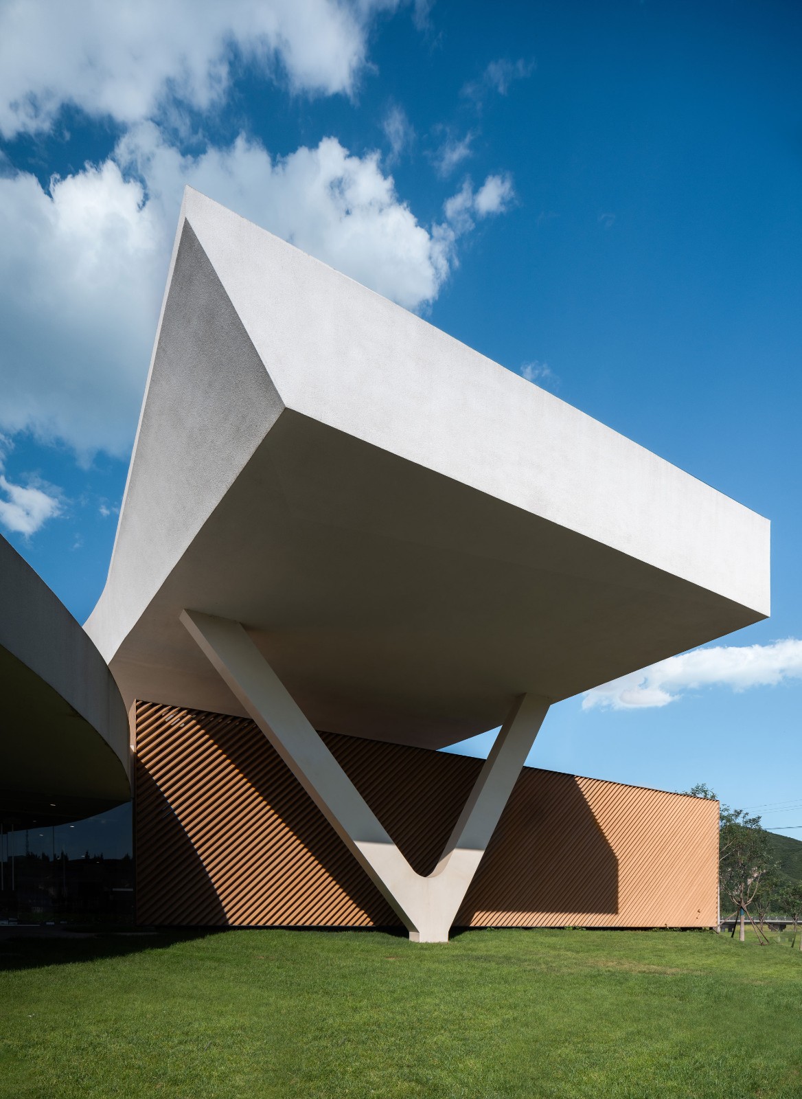 BIM建筑|振兴乡村需要“知行合一”:田岗艺术中心 / 袈蓝建筑 BIM建筑|振兴乡村需要“知行合一”:田岗艺术中心 / 袈蓝建筑