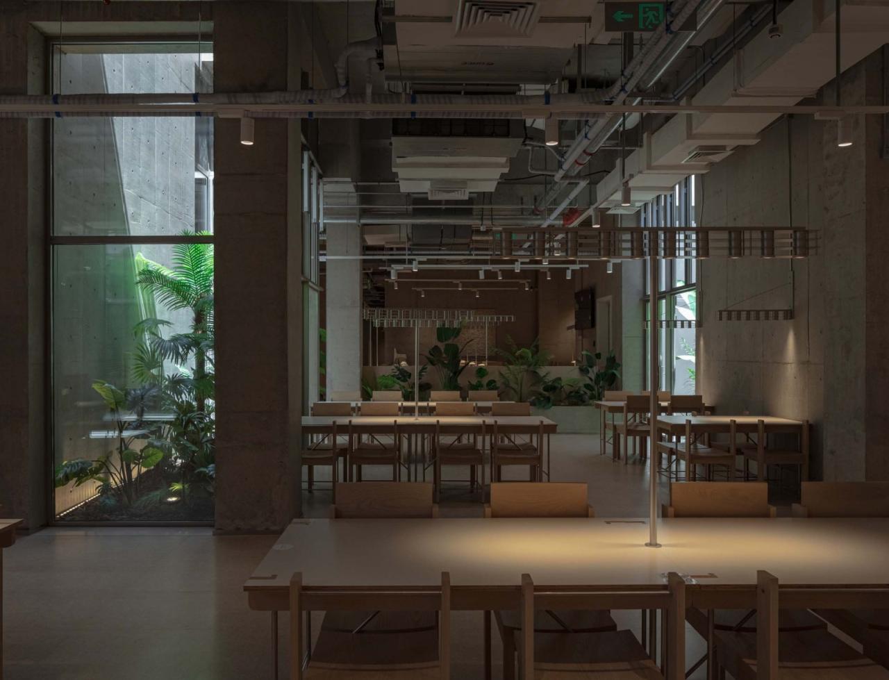 BIM建筑|宠物酒店:犬舍 / 高目建筑 BIM建筑|宠物酒店:犬舍 / 高目建筑