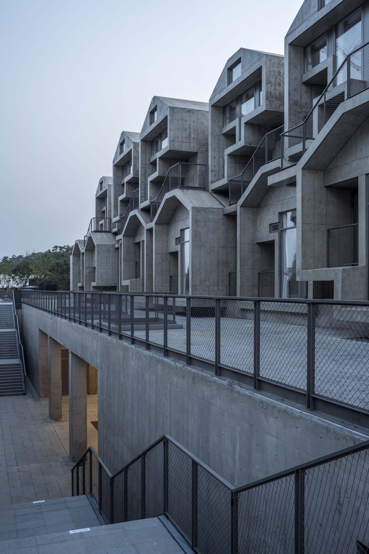 BIM建筑|宠物酒店:犬舍 / 高目建筑 BIM建筑|宠物酒店:犬舍 / 高目建筑