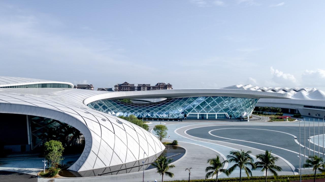 BIM建筑|海南国际会展中心二期 / 深圳H+L建筑工作室 + 柏涛设计 BIM建筑|海南国际会展中心二期 / 深圳H+L建筑工作室 + 柏涛设计