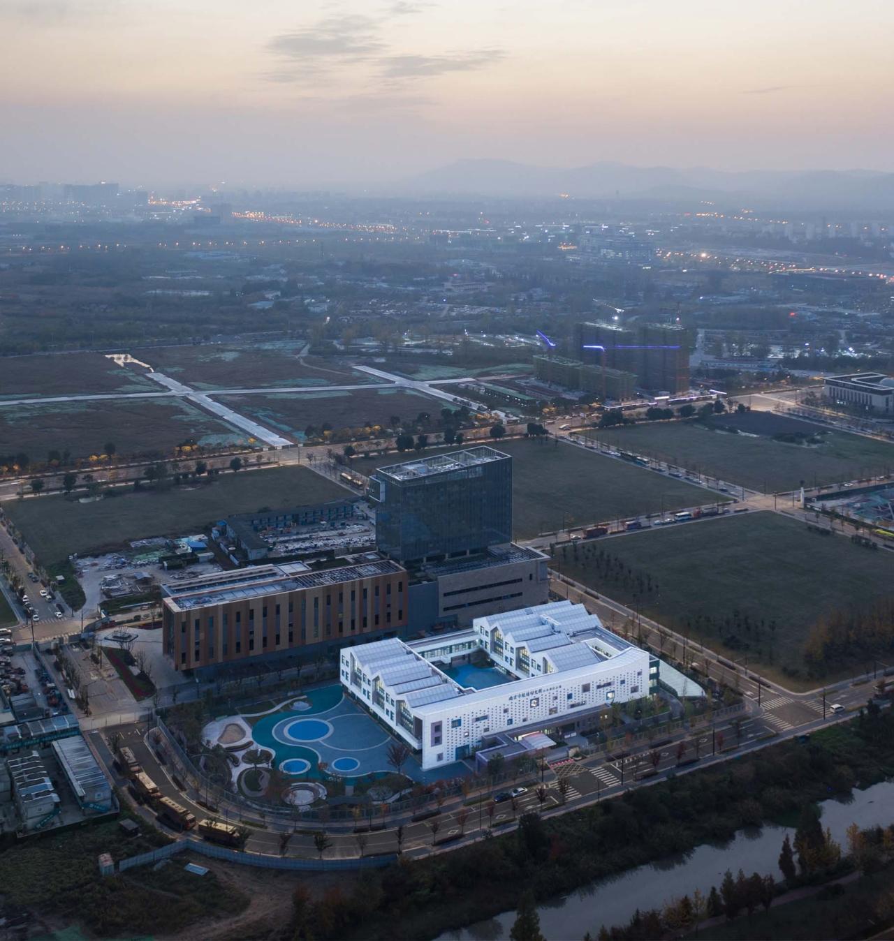 BIM建筑|南京市鼓楼幼儿园江北分园 / 东南大学建筑设计研究院 BIM建筑|南京市鼓楼幼儿园江北分园 / 东南大学建筑设计研究院