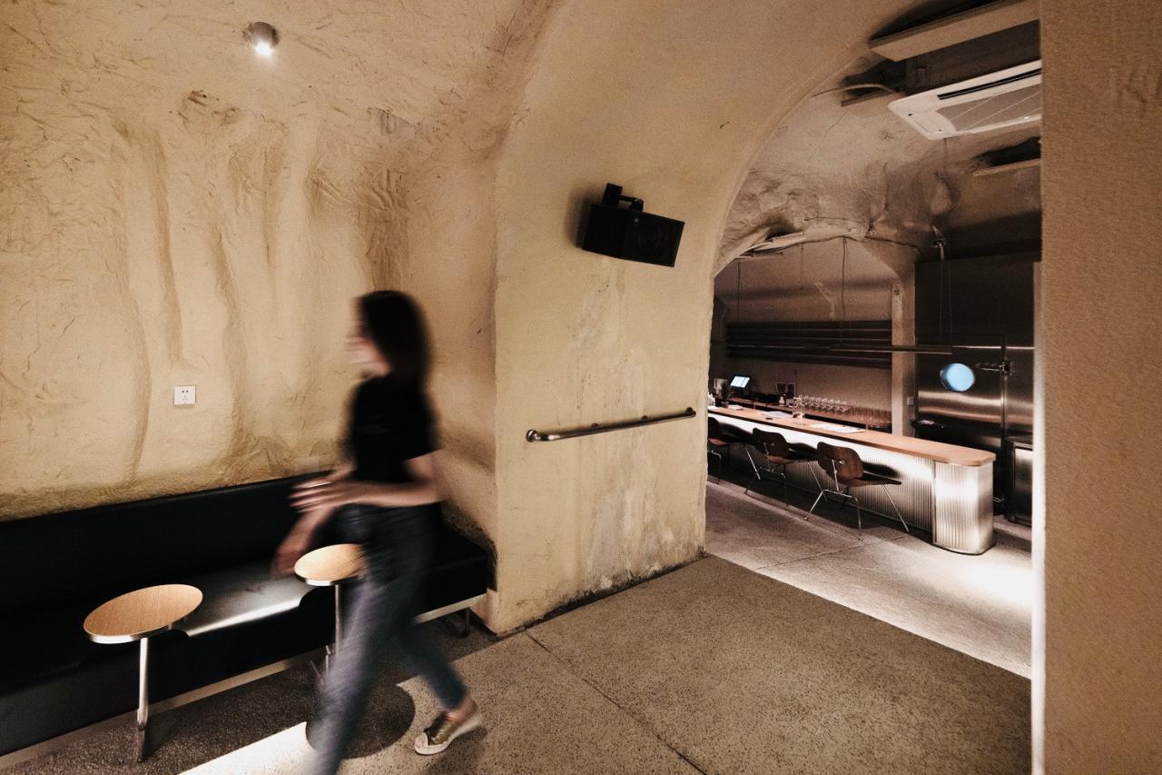 BIM建筑|Caver-防空洞里的酒吧 / itD studio BIM建筑|Caver-防空洞里的酒吧 / itD studio