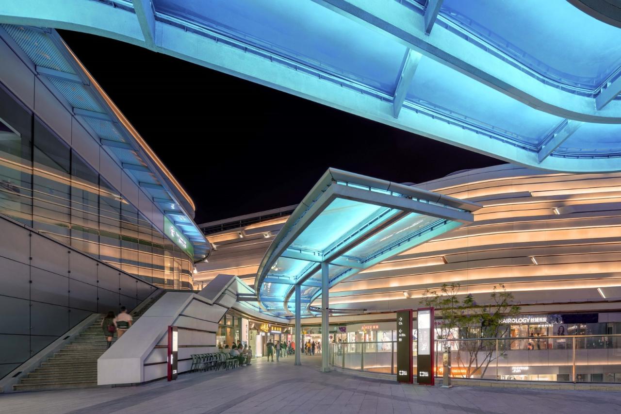 BIM建筑|湖畔购物新体验:金湾商都落成开业 / 10 Design BIM建筑|湖畔购物新体验:金湾商都落成开业 / 10 Design