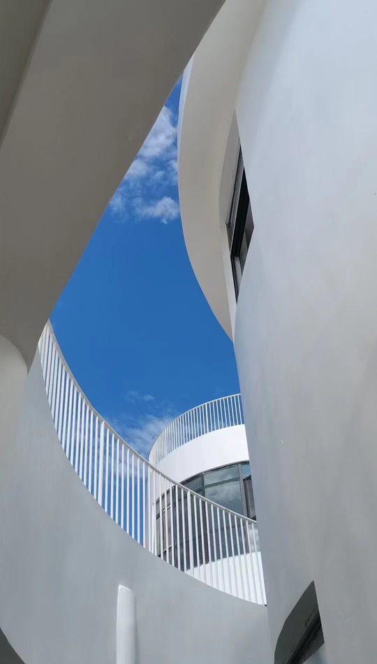 BIM建筑|虽偏远 理想必致!在西昌卫星发射基地大凉山建一座“探索者幼儿园” / 迪卡建筑设计中心 BIM建筑|虽偏远 理想必致!在西昌卫星发射基地大凉山建一座“探索者幼儿园” / 迪卡建筑设计中心