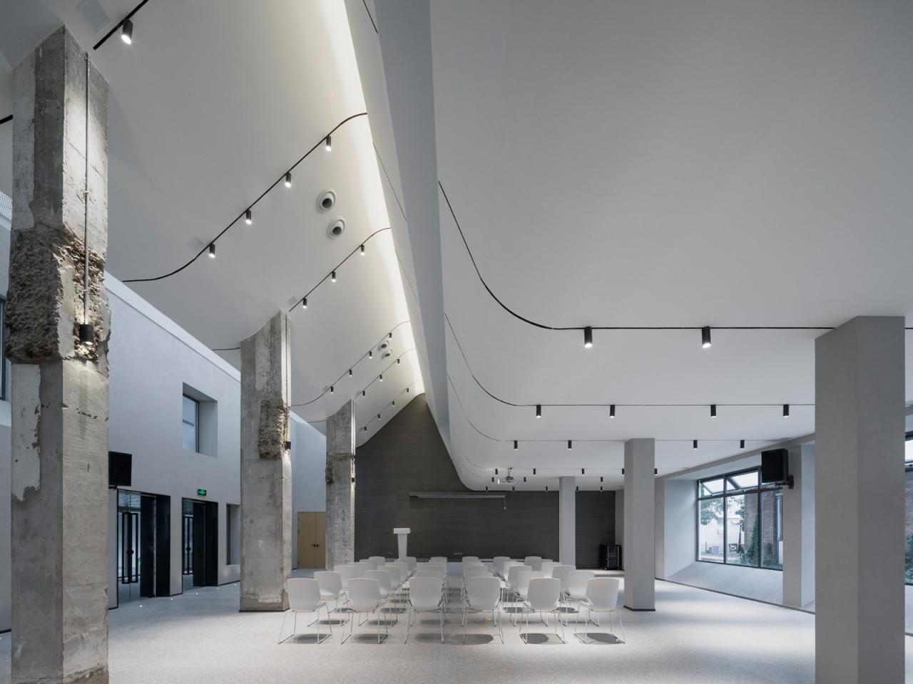BIM建筑|昆山计家墩村会议中心 / 严旸建筑设计工作室 BIM建筑|昆山计家墩村会议中心 / 严旸建筑设计工作室