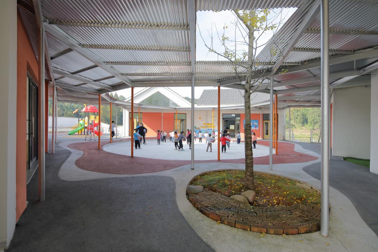 BIM建筑|大坪乡幼儿园 / 东意建筑 BIM建筑|大坪乡幼儿园 / 东意建筑
