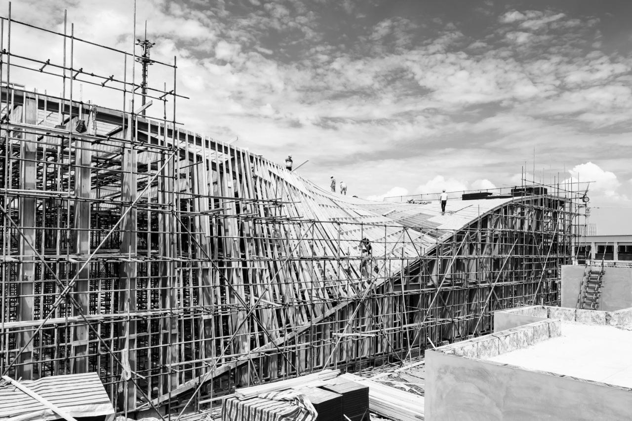 BIM建筑|武汉城建 · 花山印象:旋扭的动感 / 成执设计 BIM建筑|武汉城建 · 花山印象:旋扭的动感 / 成执设计