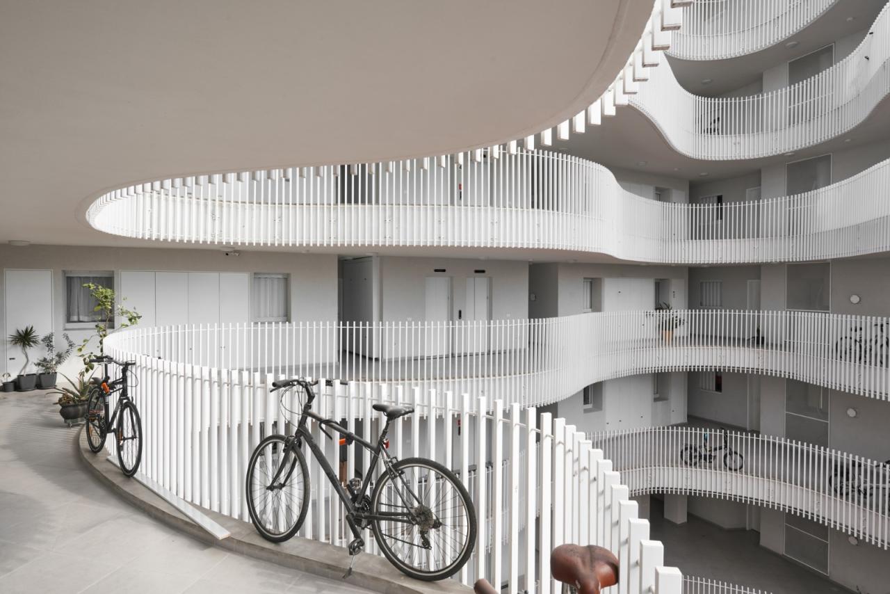 BIM建筑|飘带一般的中央公寓楼 / HQ Architects BIM建筑|飘带一般的中央公寓楼 / HQ Architects