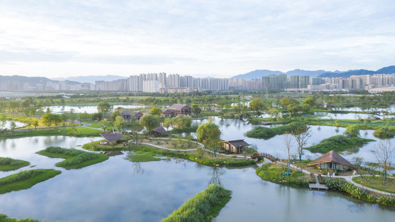 BIM建筑|富阳阳陂湖湿地生态酒店 / 尌林建筑 BIM建筑|富阳阳陂湖湿地生态酒店 / 尌林建筑