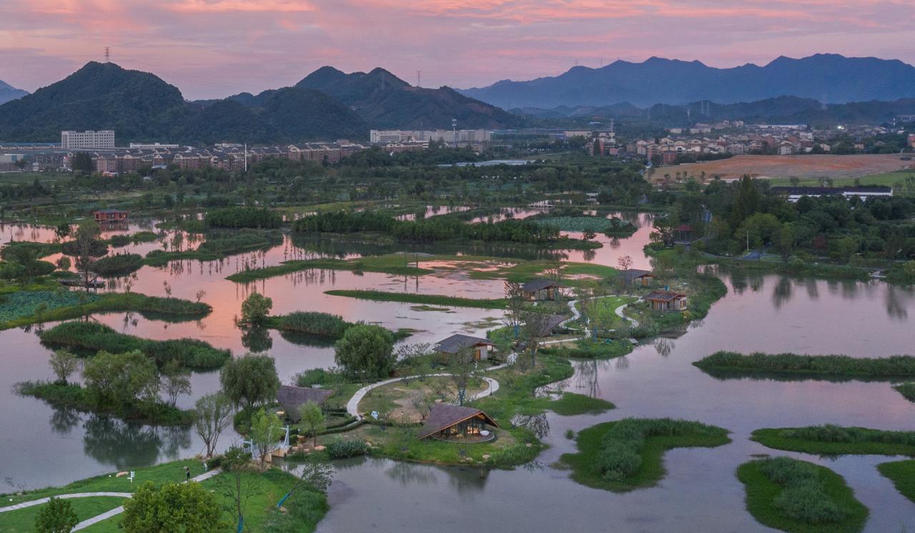 BIM建筑|富阳阳陂湖湿地生态酒店 / 尌林建筑 BIM建筑|富阳阳陂湖湿地生态酒店 / 尌林建筑