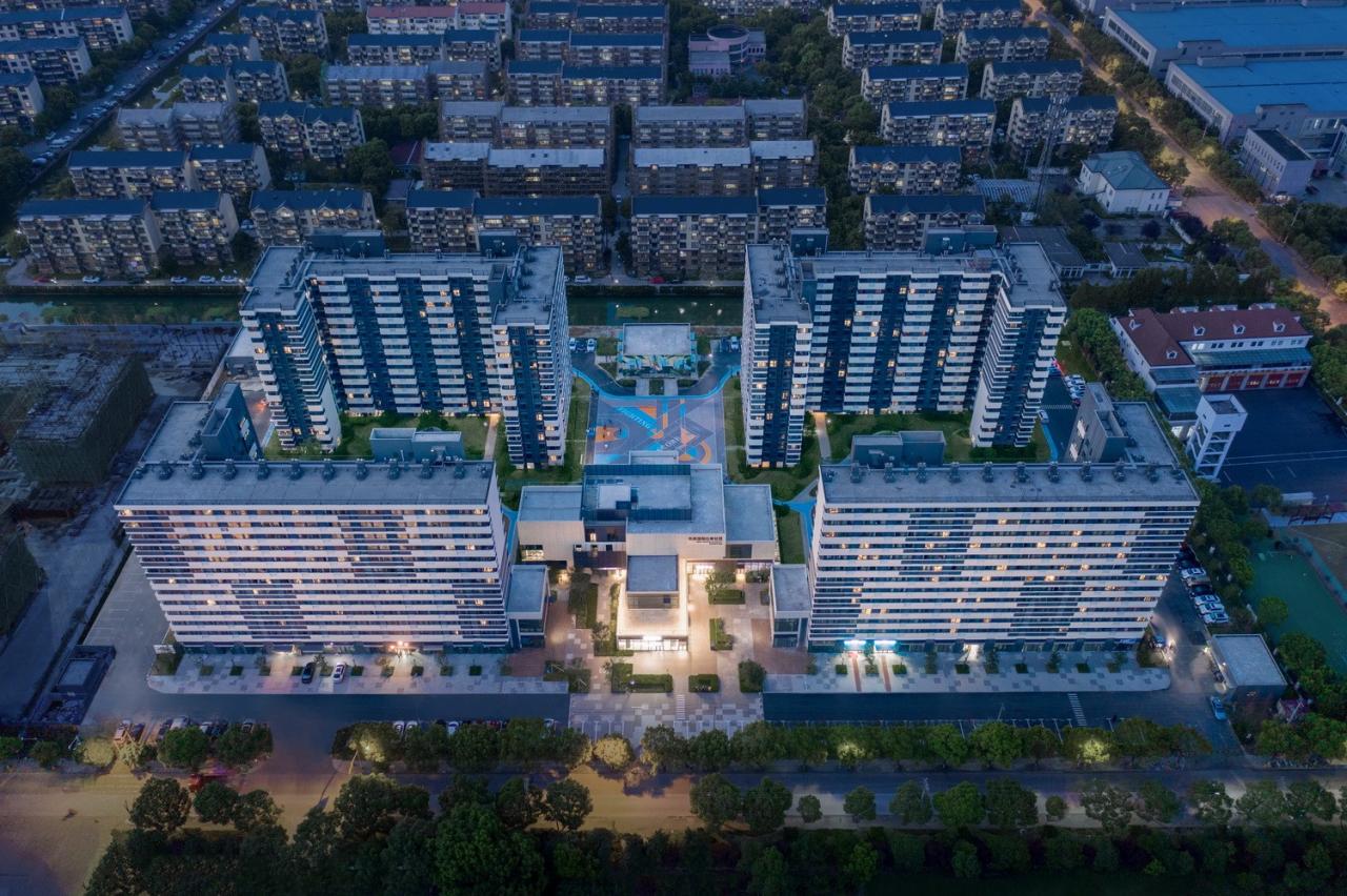 BIM建筑|“住有所居”实验地:有巢国际公寓社区东部经开区店 / 上海日清 BIM建筑|“住有所居”实验地:有巢国际公寓社区东部经开区店 / 上海日清