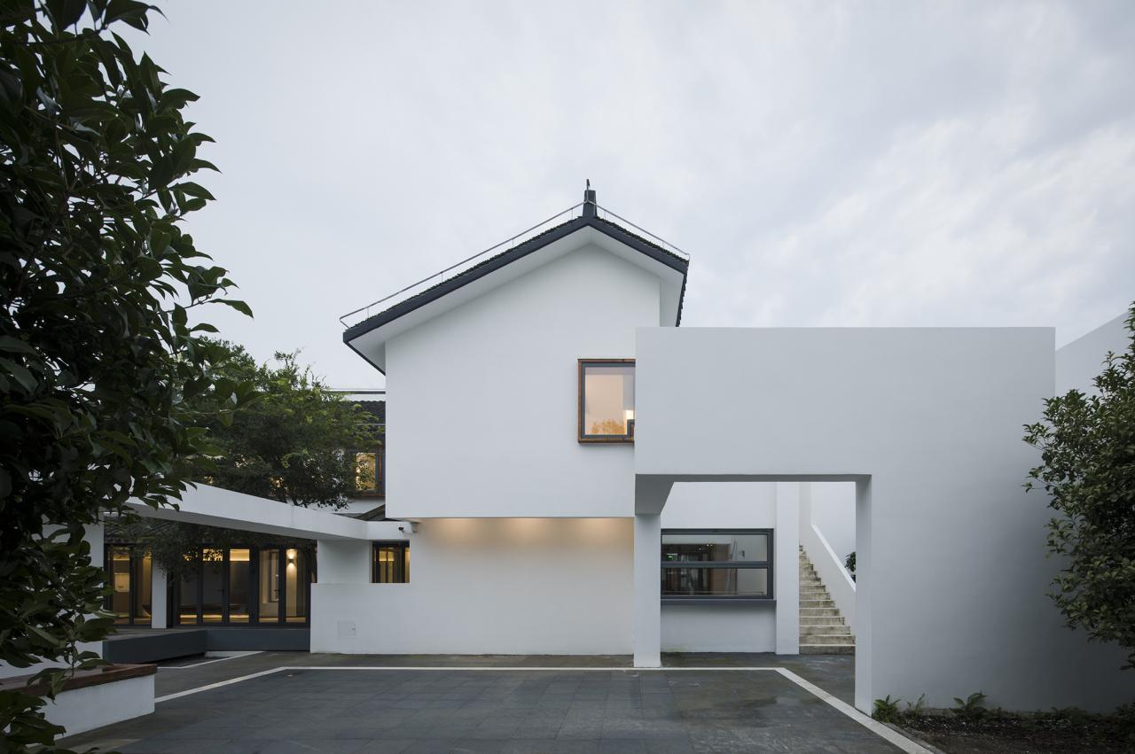BIM建筑|昆山计家墩村会议中心 / 严旸建筑设计工作室 BIM建筑|昆山计家墩村会议中心 / 严旸建筑设计工作室