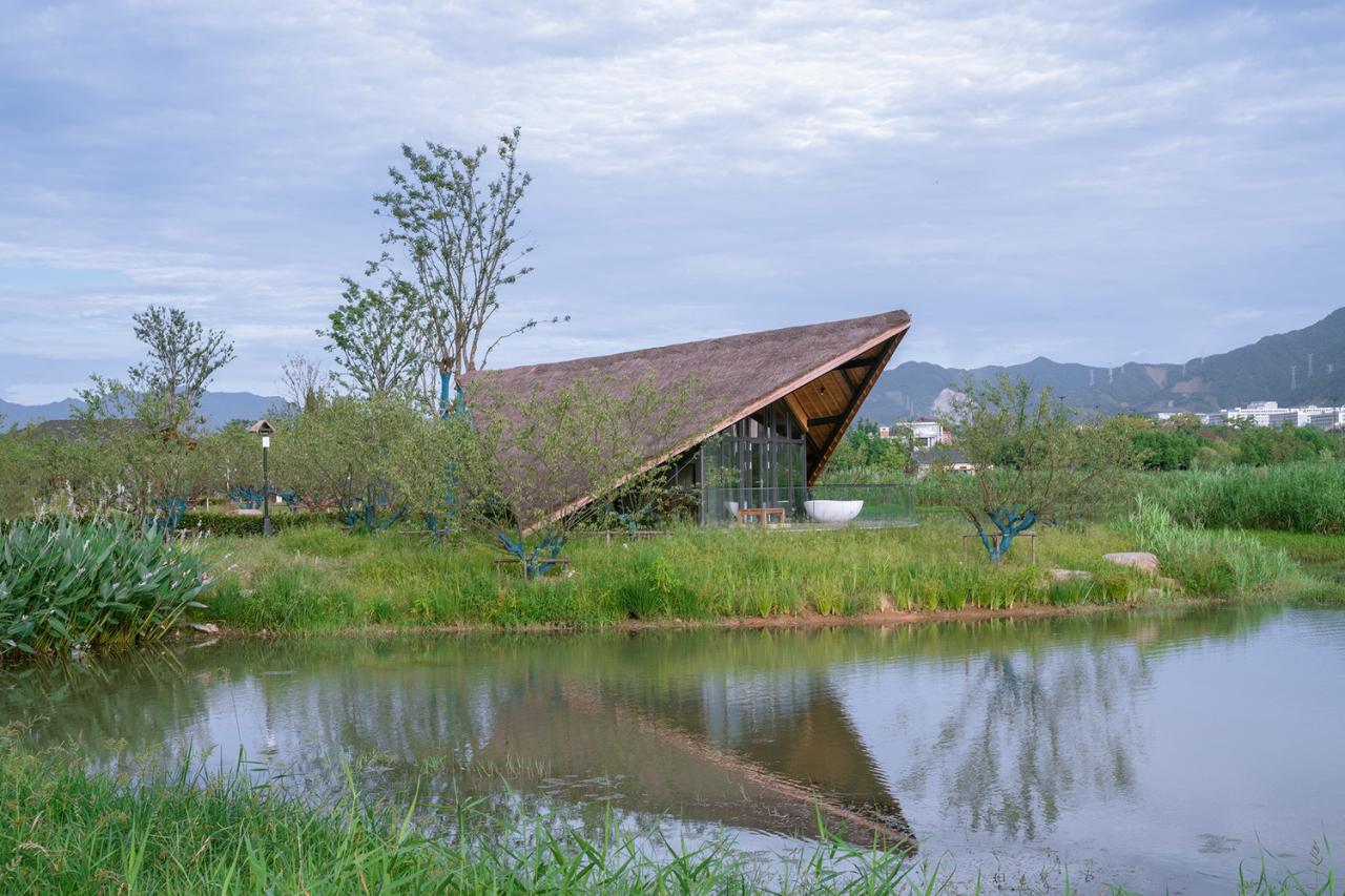 BIM建筑|富阳阳陂湖湿地生态酒店 / 尌林建筑 BIM建筑|富阳阳陂湖湿地生态酒店 / 尌林建筑