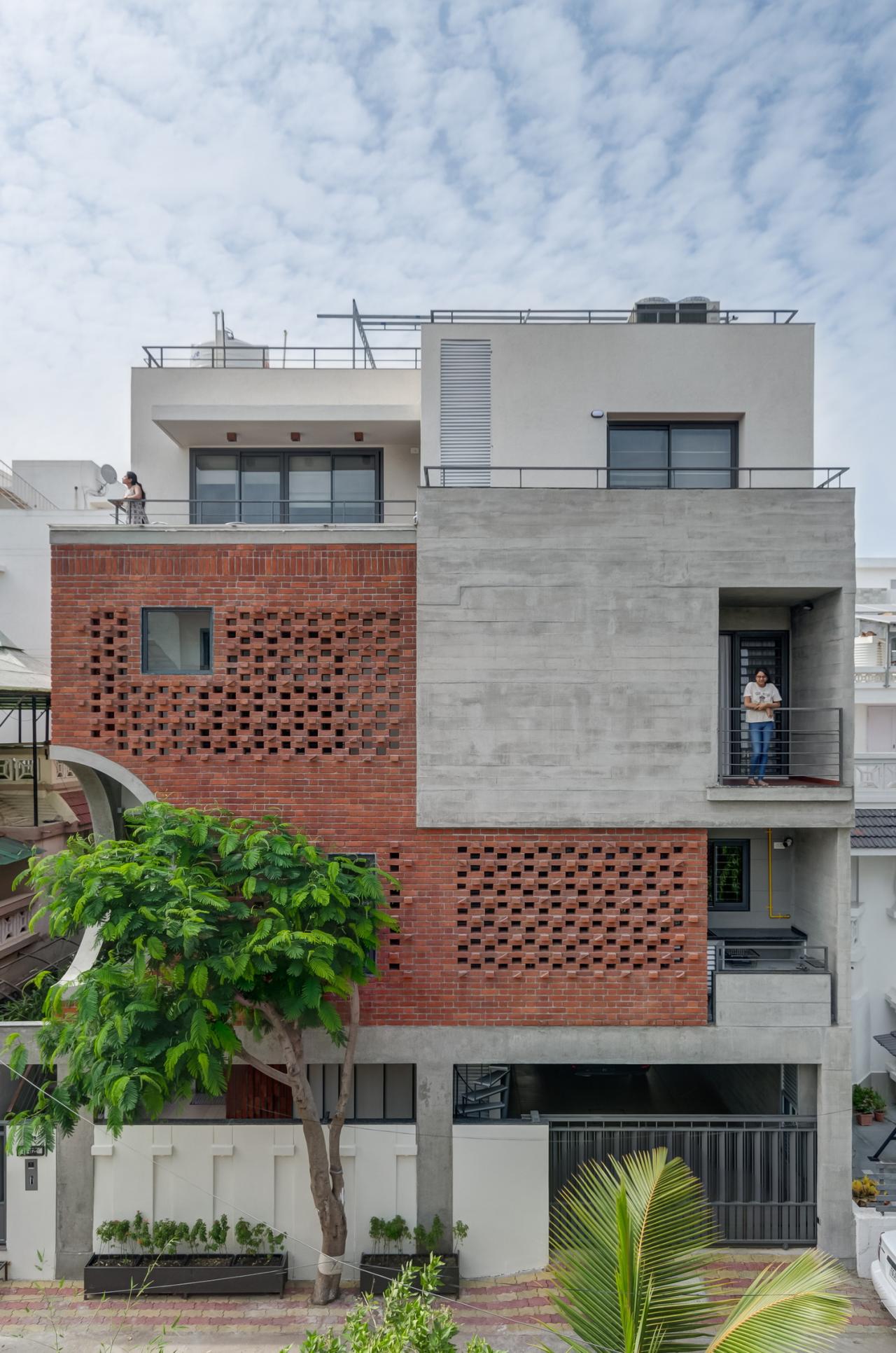 BIM建筑|三代同堂之家:Samruddhi 住宅 / AANGAN Architects BIM建筑|三代同堂之家:Samruddhi 住宅 / AANGAN Architects