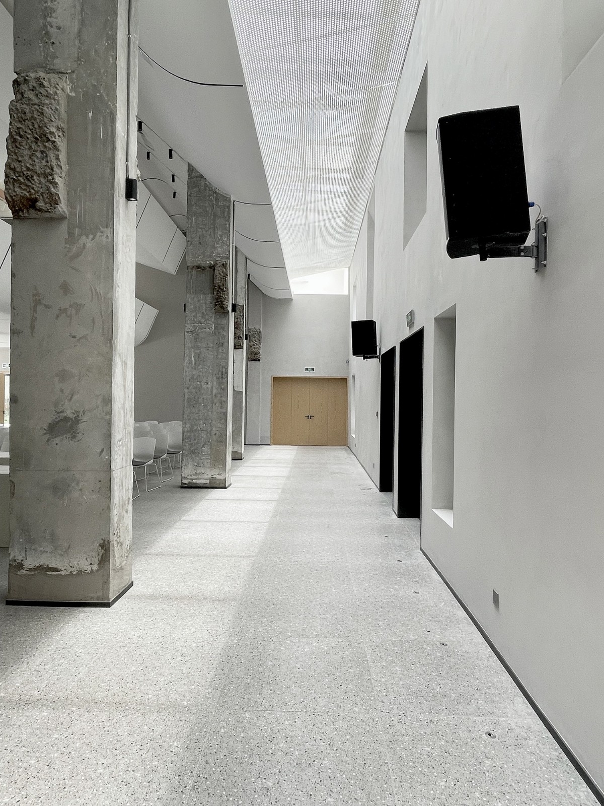 BIM建筑|昆山计家墩村会议中心 / 严旸建筑设计工作室 BIM建筑|昆山计家墩村会议中心 / 严旸建筑设计工作室