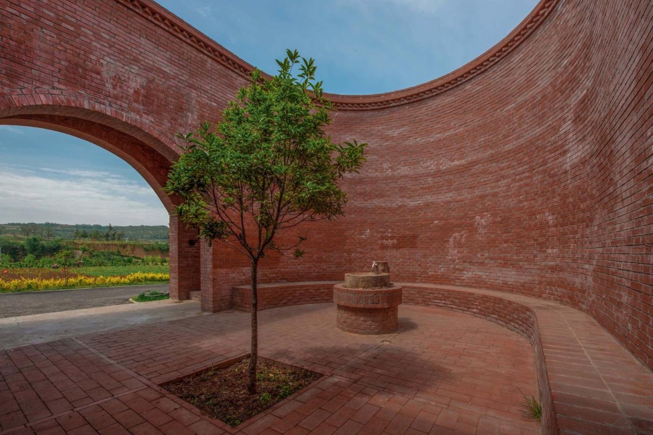 BIM建筑| 李子沟村红砖自然礼堂 / KEYWORKS + 礽建筑 BIM建筑| 李子沟村红砖自然礼堂 / KEYWORKS + 礽建筑