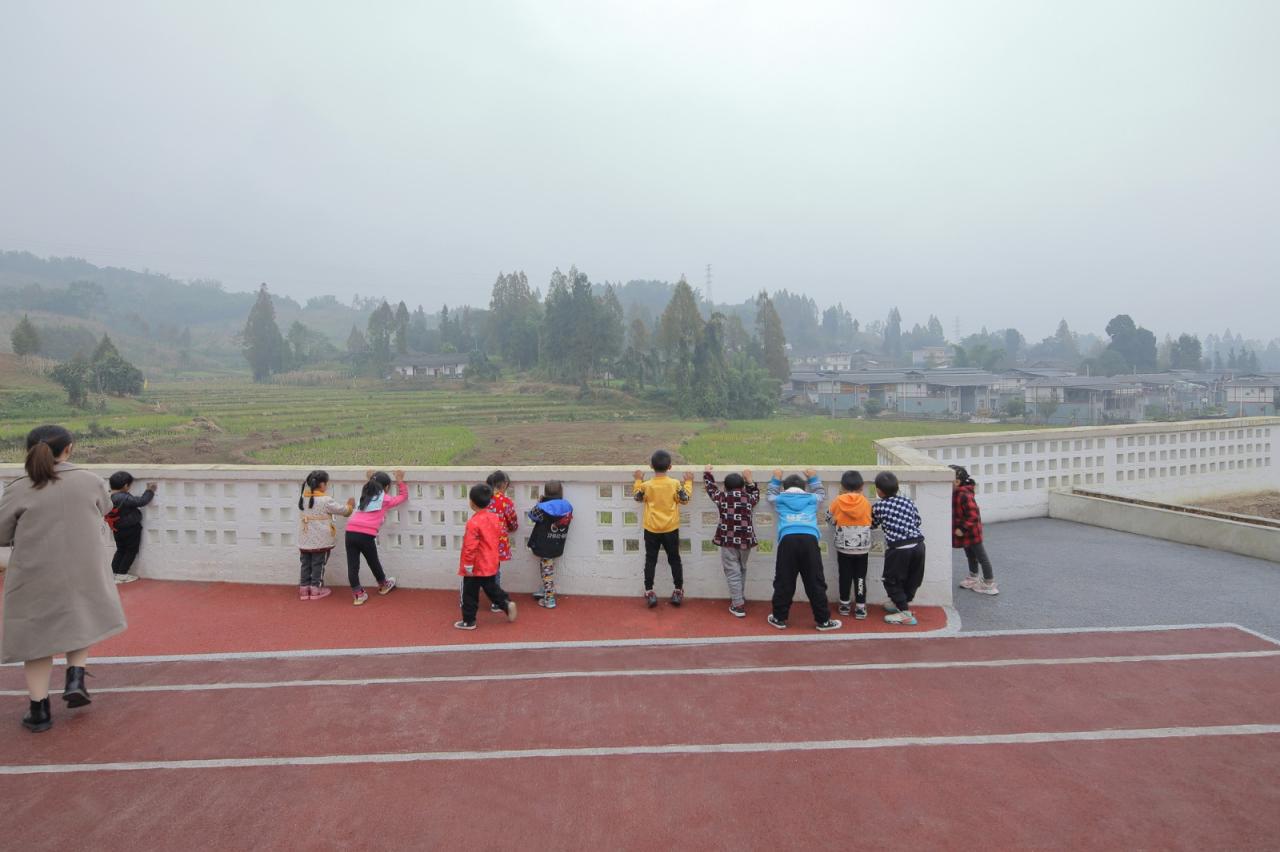BIM建筑|大坪乡幼儿园 / 东意建筑 BIM建筑|大坪乡幼儿园 / 东意建筑