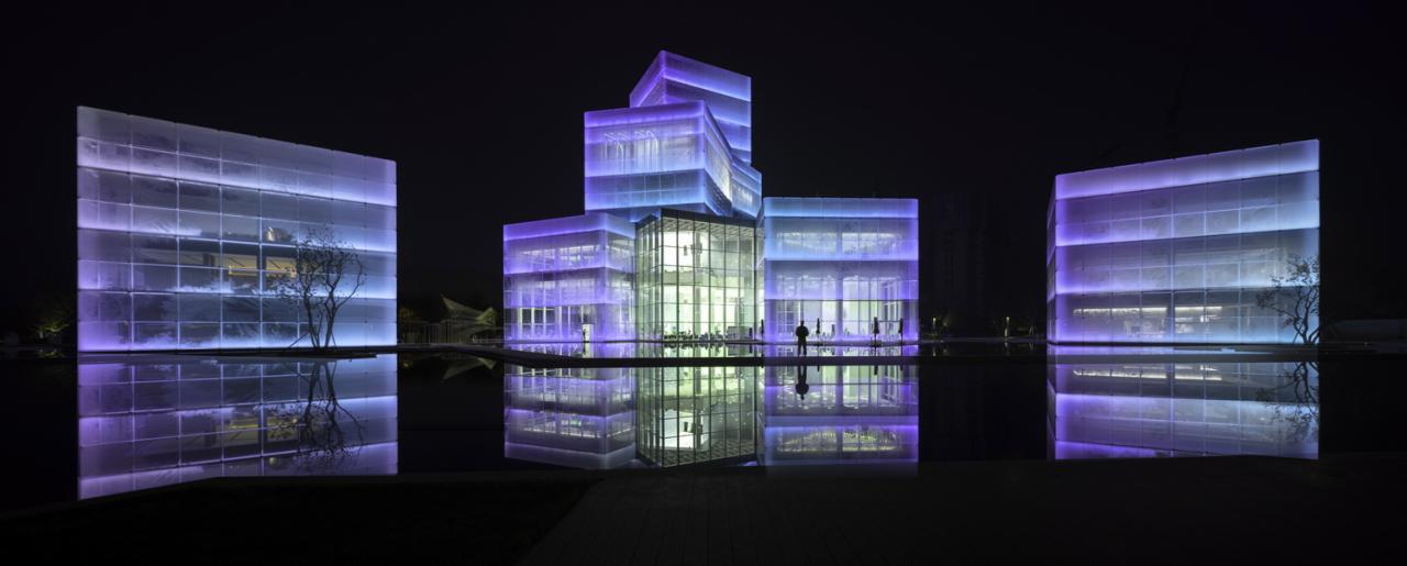 BIM建筑|中原融创文旅城:魔法光影和大冰块的梦幻奇遇 / PROL光石 BIM建筑|中原融创文旅城:魔法光影和大冰块的梦幻奇遇 / PROL光石