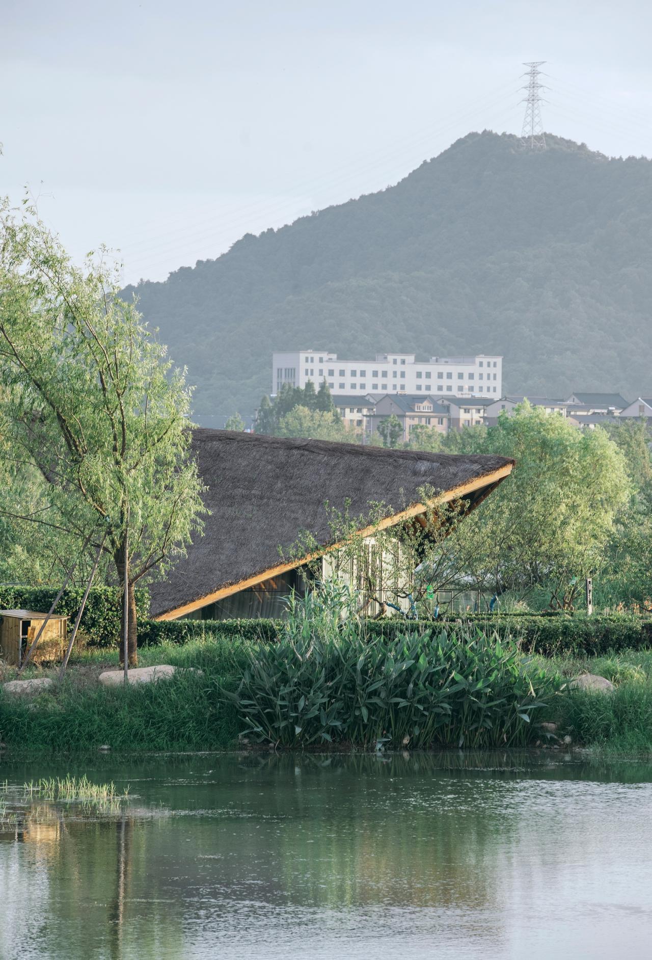 BIM建筑|富阳阳陂湖湿地生态酒店 / 尌林建筑 BIM建筑|富阳阳陂湖湿地生态酒店 / 尌林建筑