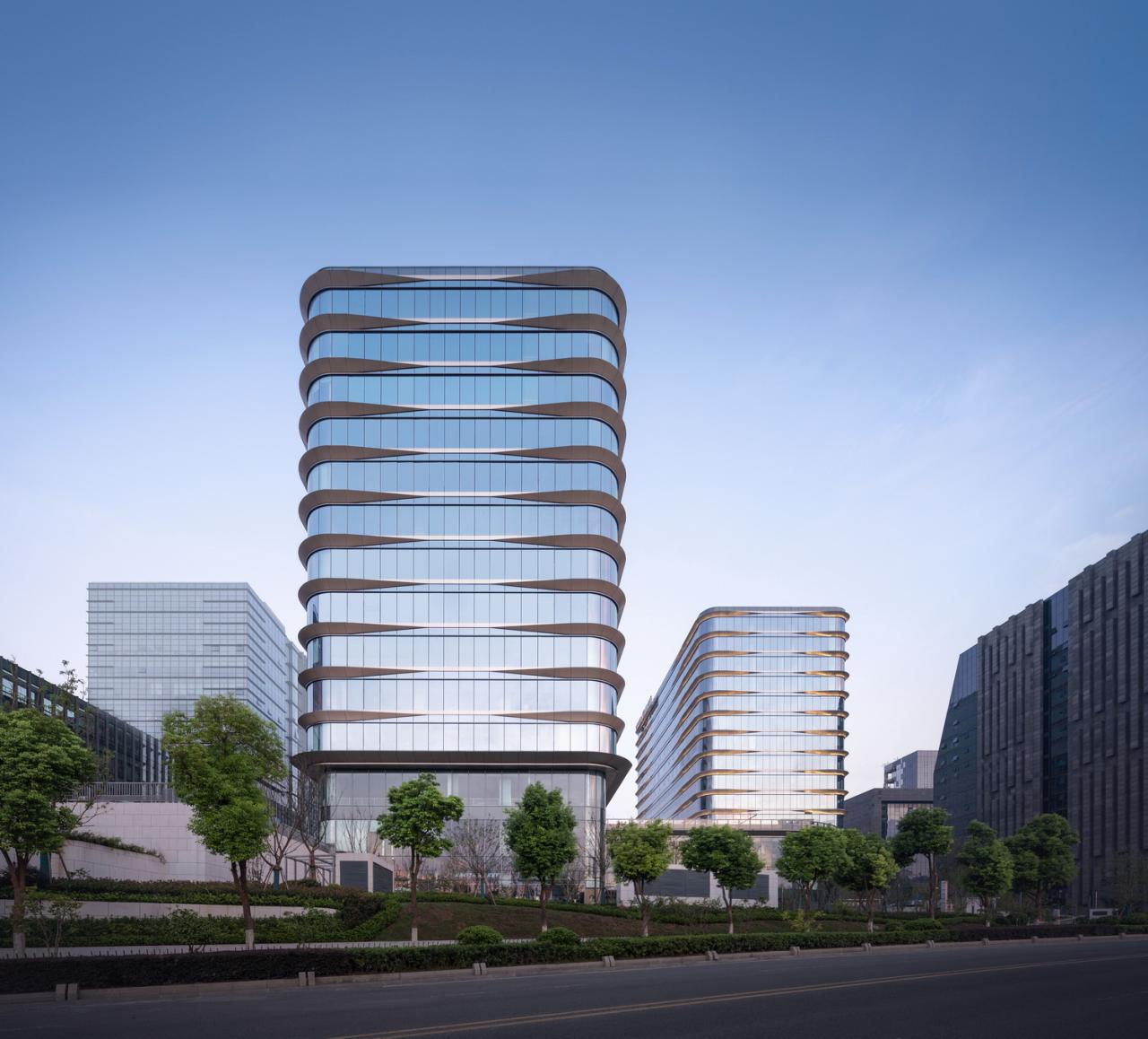 BIM建筑|流动立面平衡方正体量:南京金地威新 ▪ 雨花创新中心 / 成执设计 BIM建筑|流动立面平衡方正体量:南京金地威新 ▪ 雨花创新中心 / 成执设计