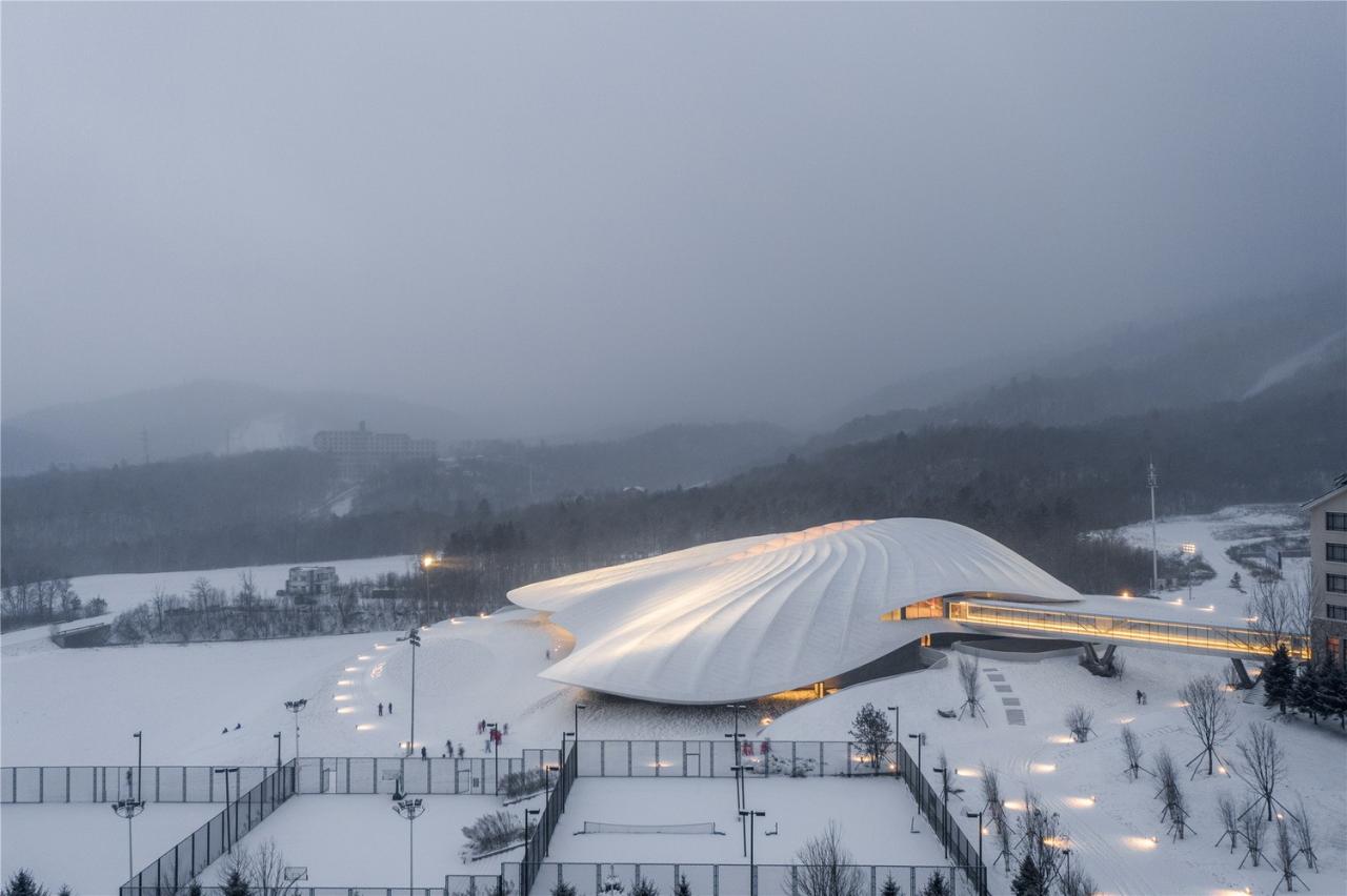 BIM建筑| 雪山下的帐篷 | MAD设计亚布力企业家论坛永久会址建成 BIM建筑| 雪山下的帐篷 | MAD设计亚布力企业家论坛永久会址建成