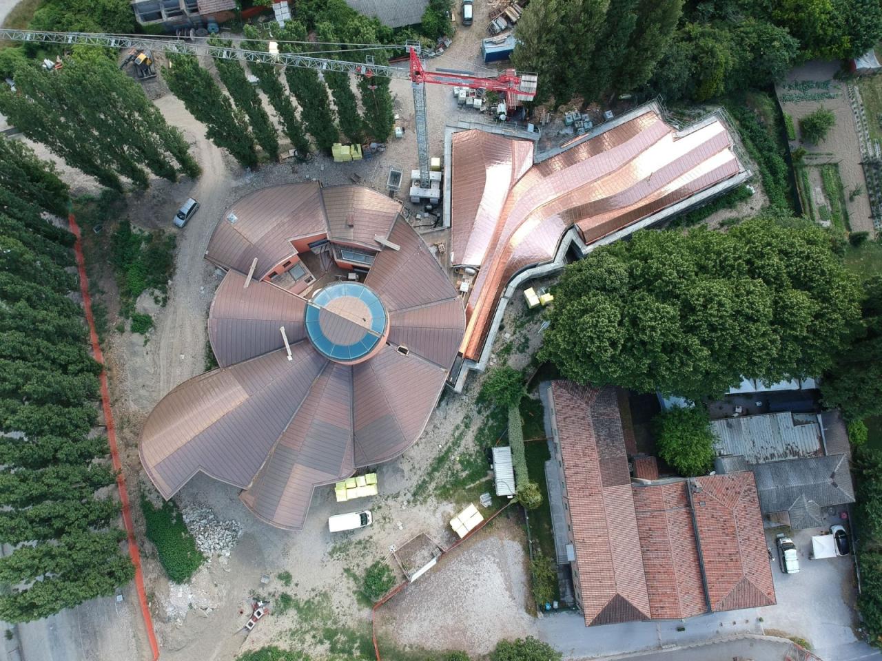 BIM建筑|悬挂式屋顶:教堂与教区综合体 / Miralles Tagliabue EMBT BIM建筑|悬挂式屋顶:教堂与教区综合体 / Miralles Tagliabue EMBT