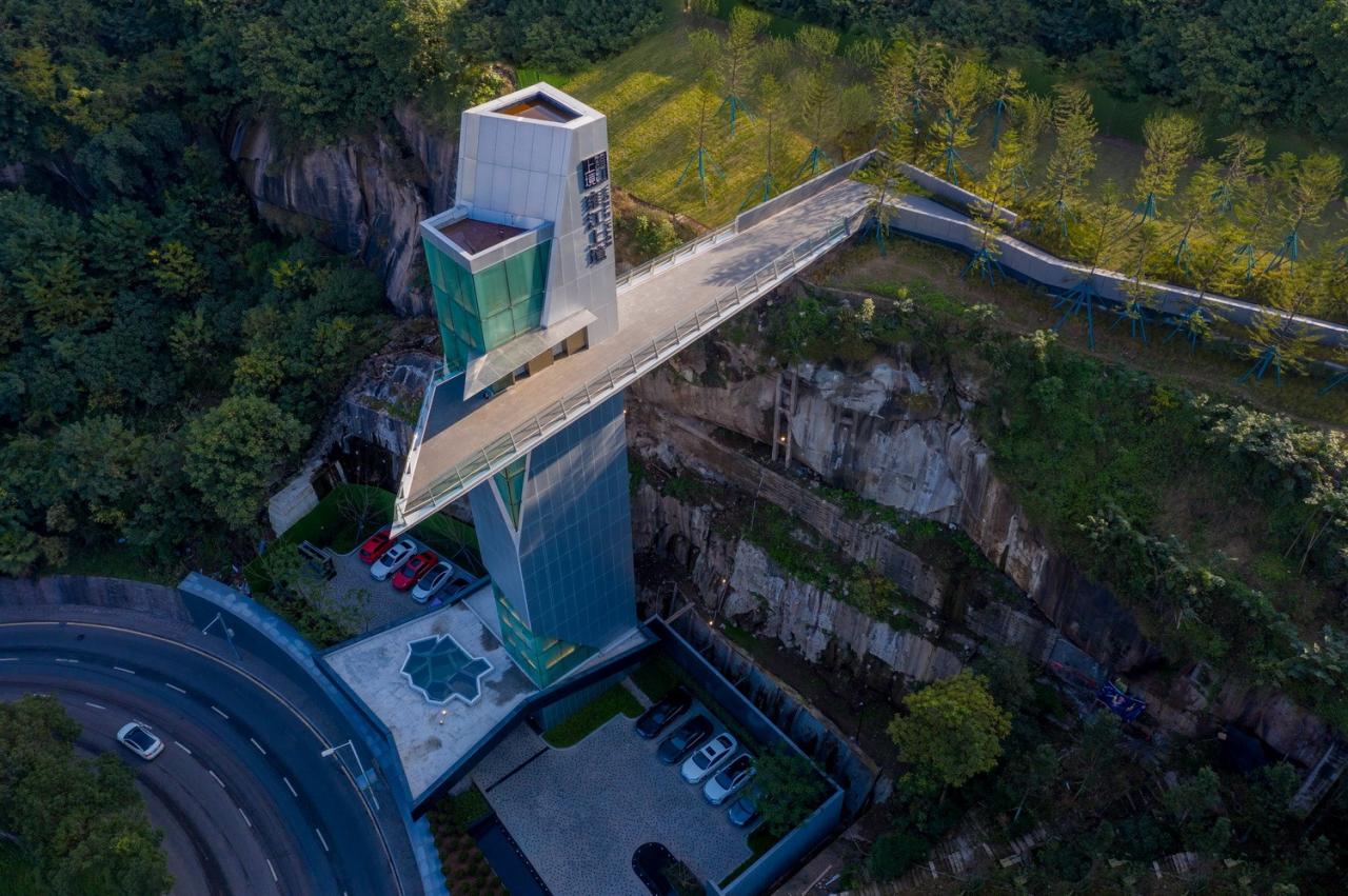 BIM建筑|悬崖顶上的城市生活体验馆—万州雍江上境展示中心 / aoe事建组 BIM建筑|悬崖顶上的城市生活体验馆—万州雍江上境展示中心 / aoe事建组
