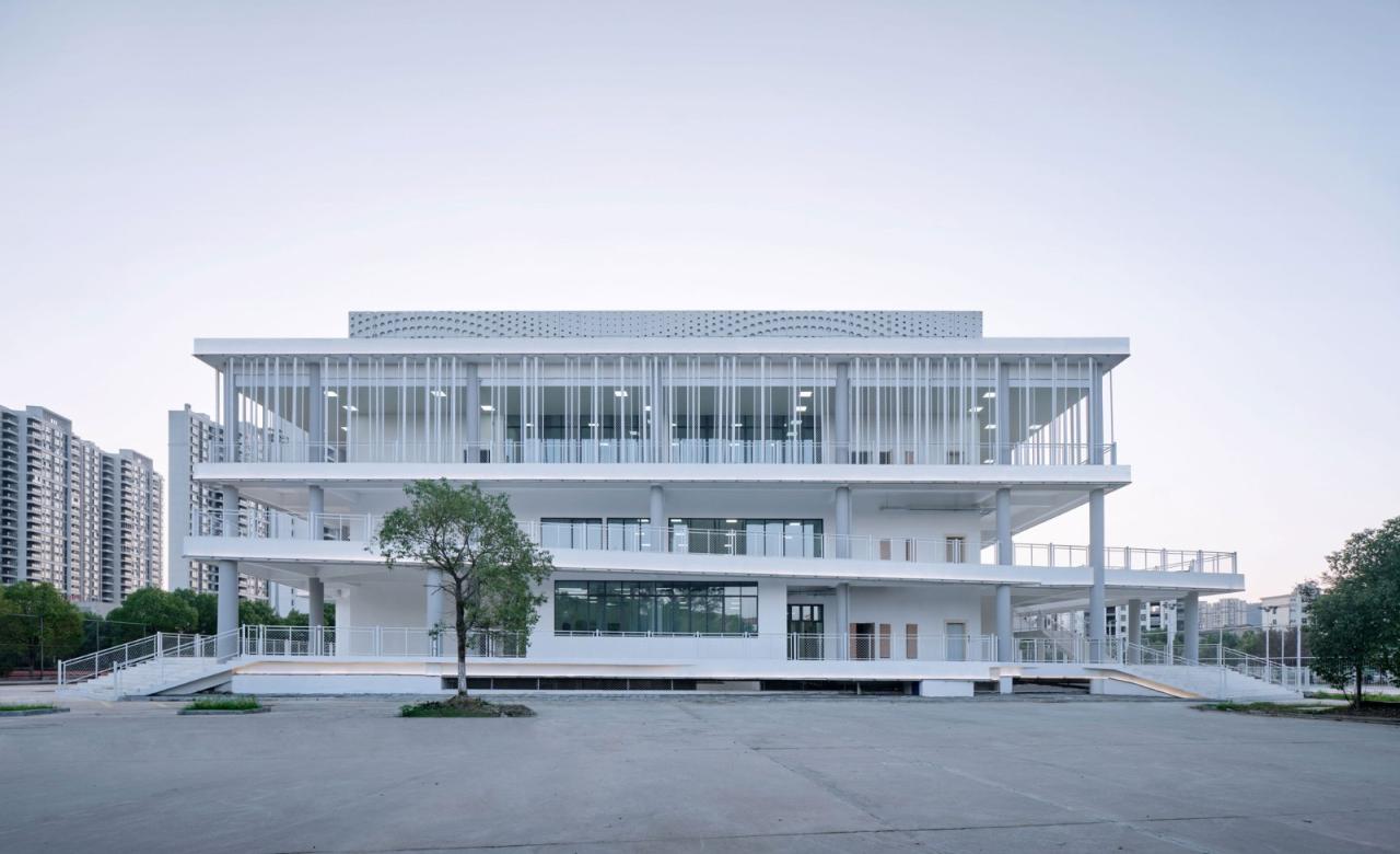 BIM建筑|宜黄一中综合楼 / 以靠建筑 BIM建筑|宜黄一中综合楼 / 以靠建筑