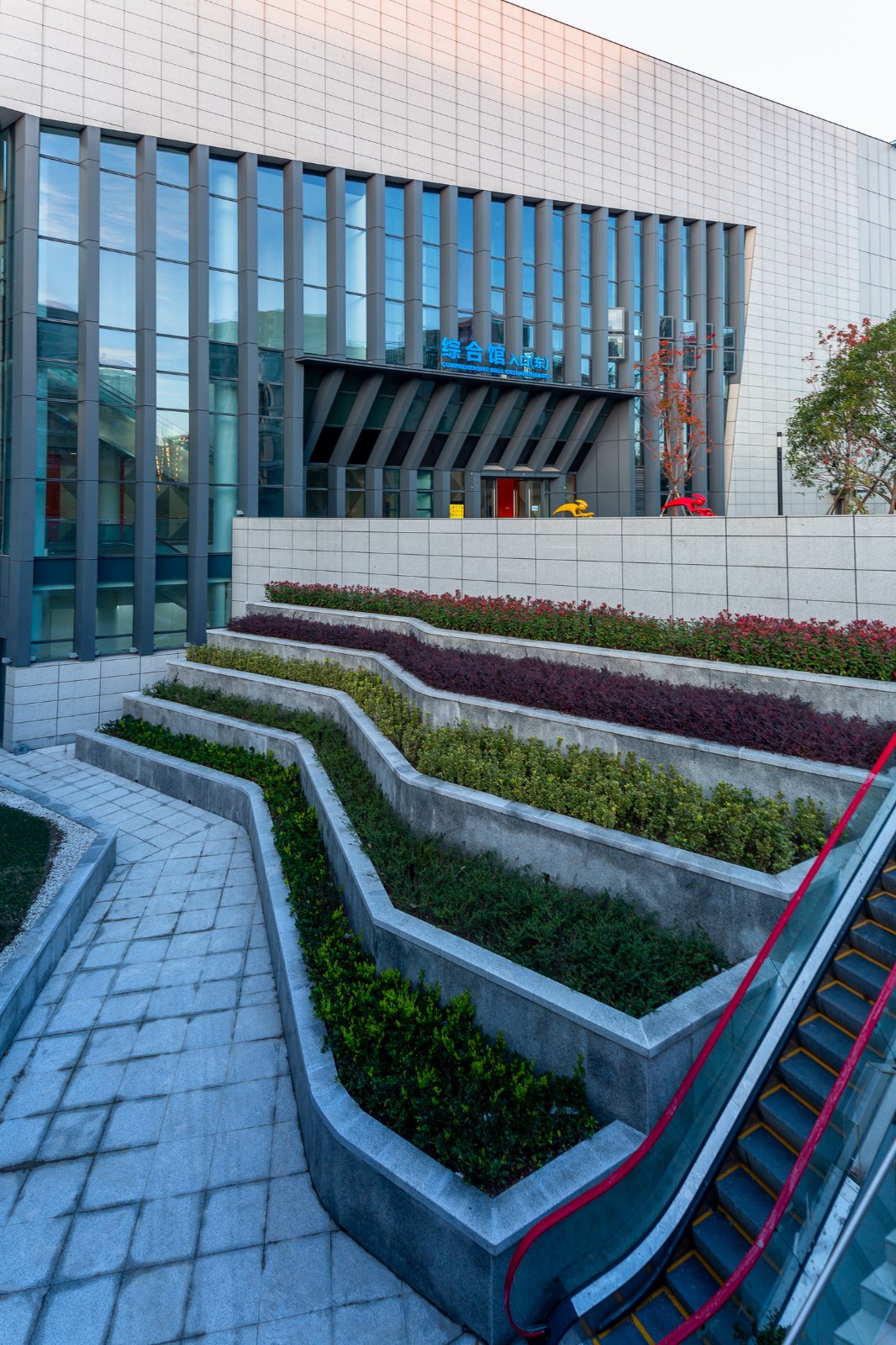 BIM建筑|踏着云朵去奔跑:杭州李宁体育园一期项目 / 柏涛建筑 BIM建筑|踏着云朵去奔跑:杭州李宁体育园一期项目 / 柏涛建筑