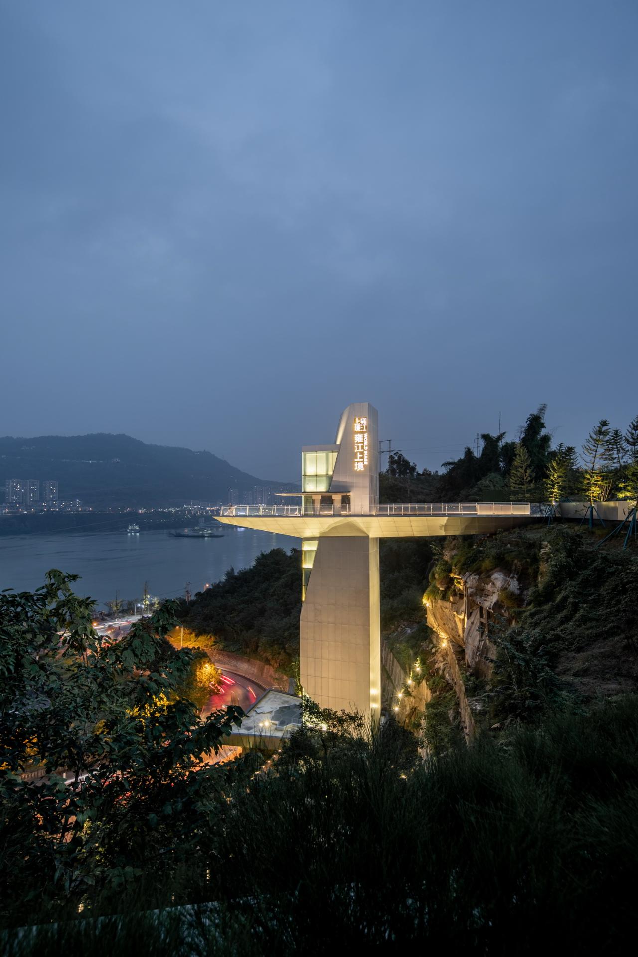 BIM建筑|悬崖顶上的城市生活体验馆—万州雍江上境展示中心 / aoe事建组 BIM建筑|悬崖顶上的城市生活体验馆—万州雍江上境展示中心 / aoe事建组