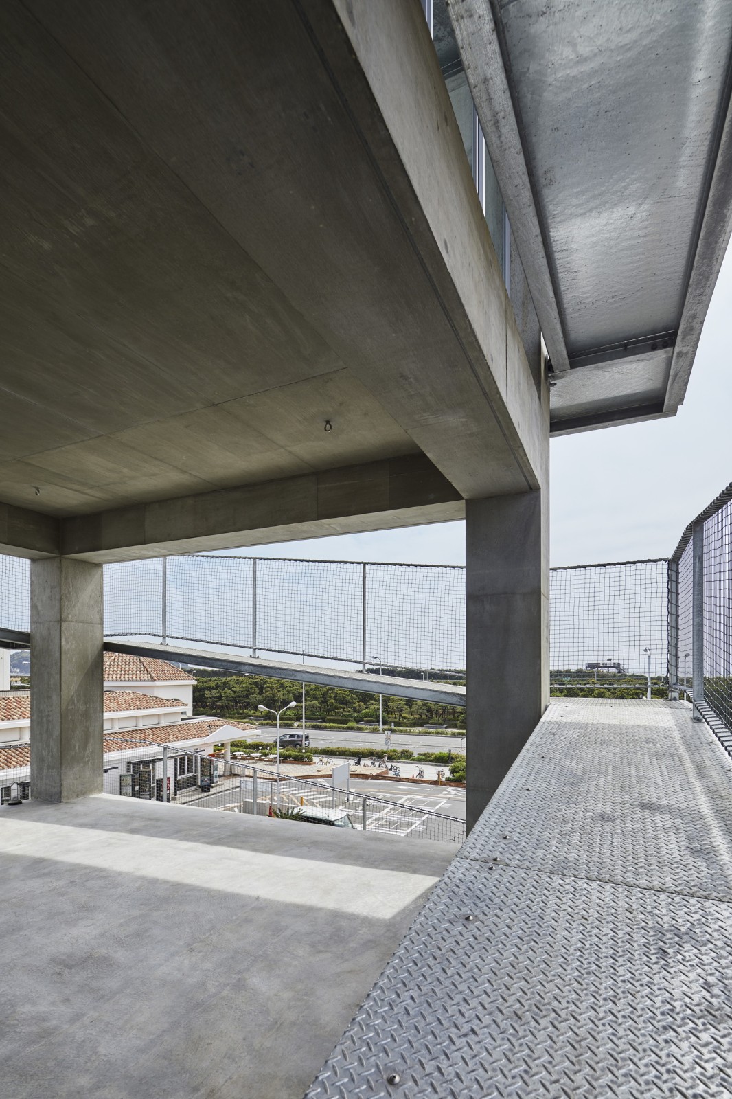 BIM建筑|坡道环绕建筑,鹄沼-Y之家/ KANIUE BIM建筑|坡道环绕建筑,鹄沼-Y之家/ KANIUE